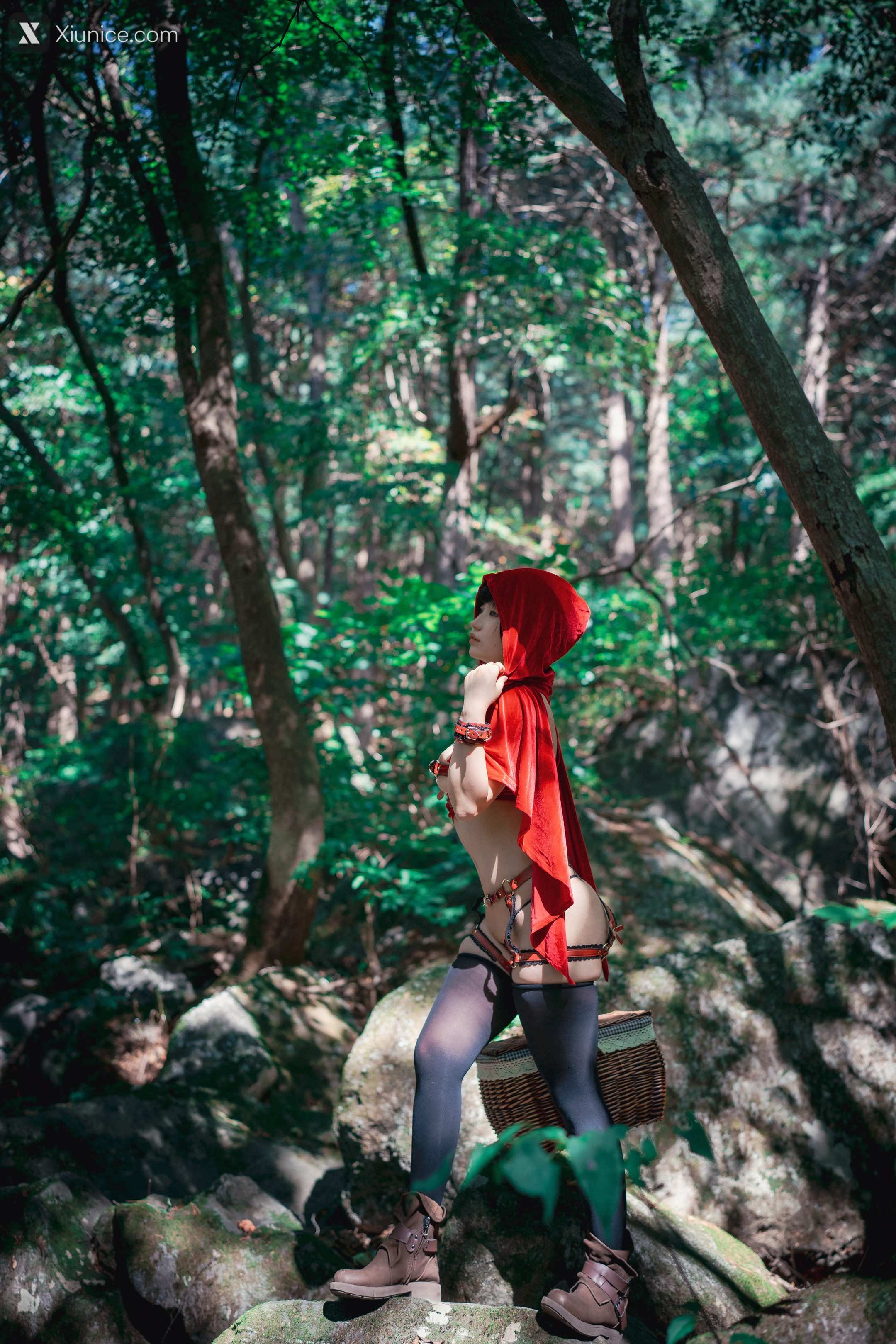 DJAWA Photo – Mimmi (밈미) – Naughty Red Hiring Hood 4K