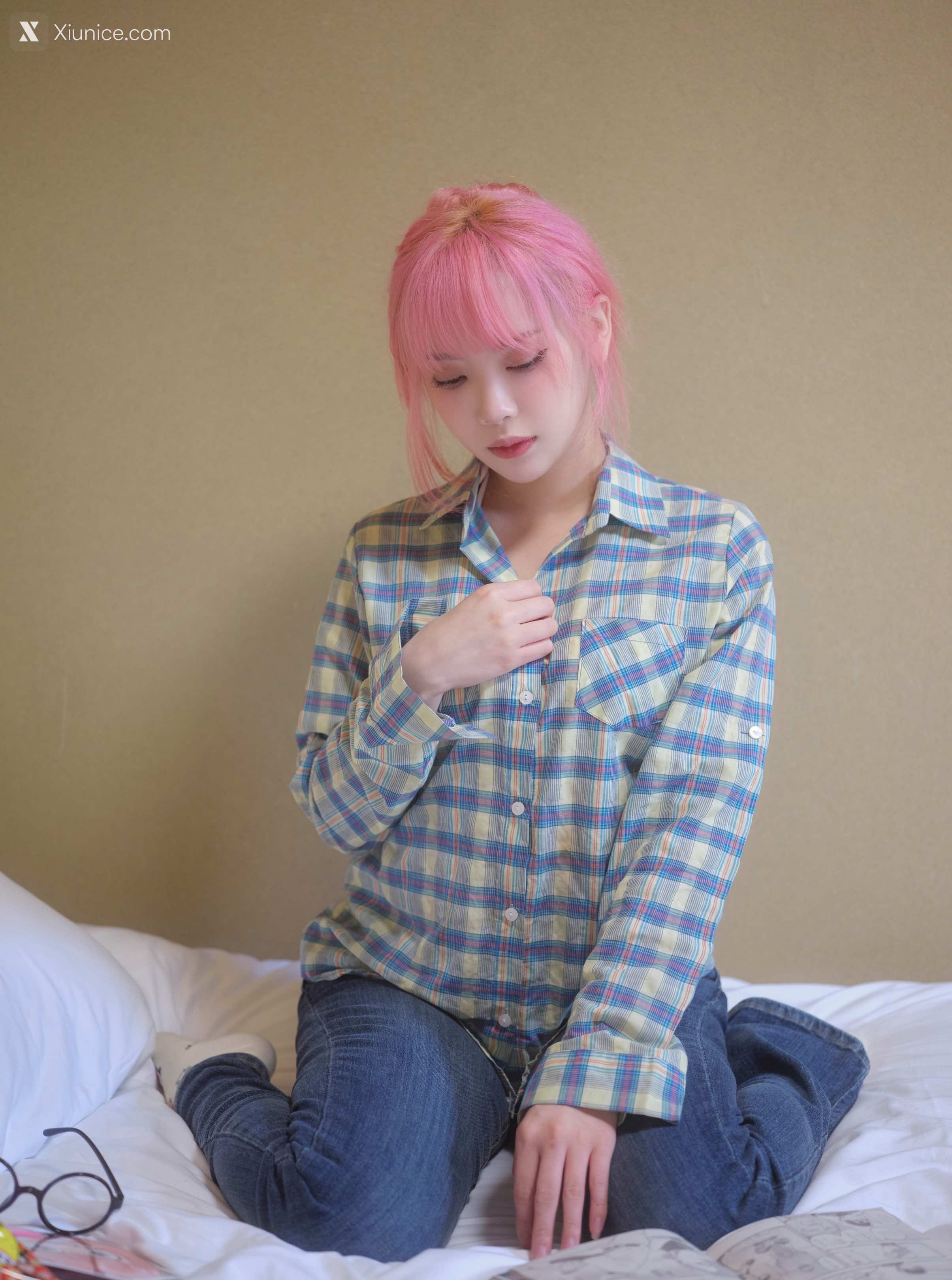 Artgravia Vol.561 Dami (퀸다미) 4K