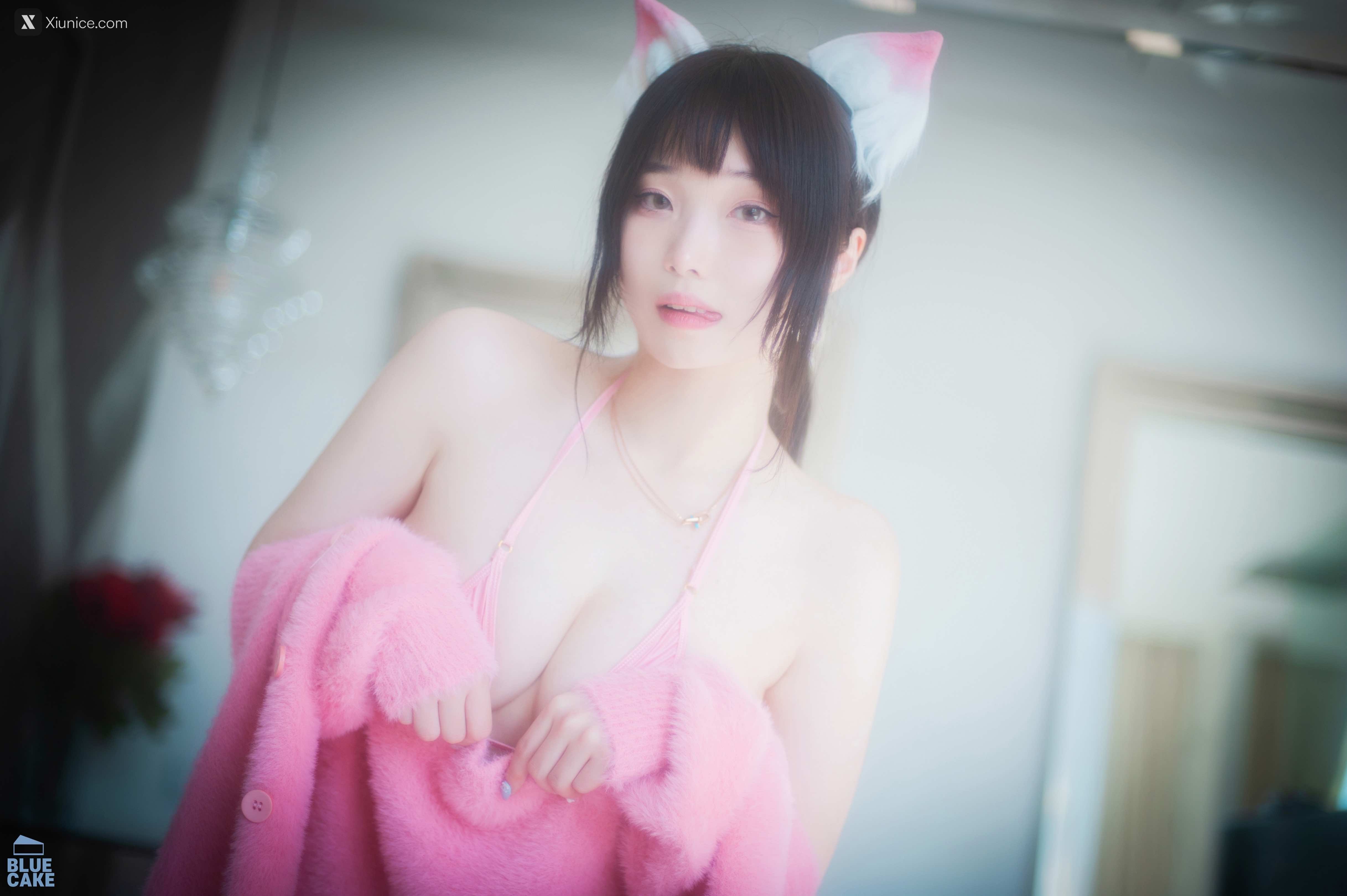 BLUECAKE Bambi (밤비) – Naughty Cats Pink & Mint RED 4K