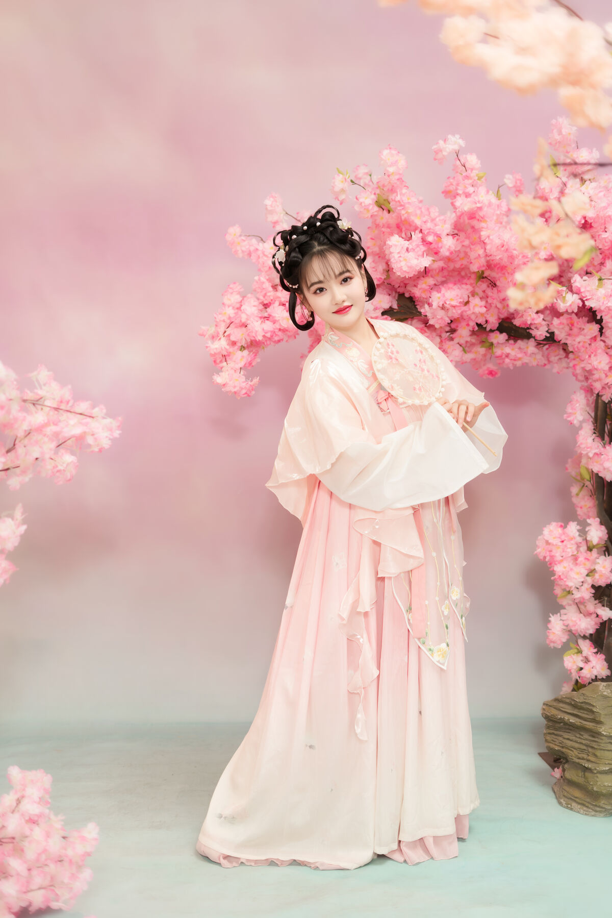 YiTuYu艺图语 Vol.10051 Zhu Ge