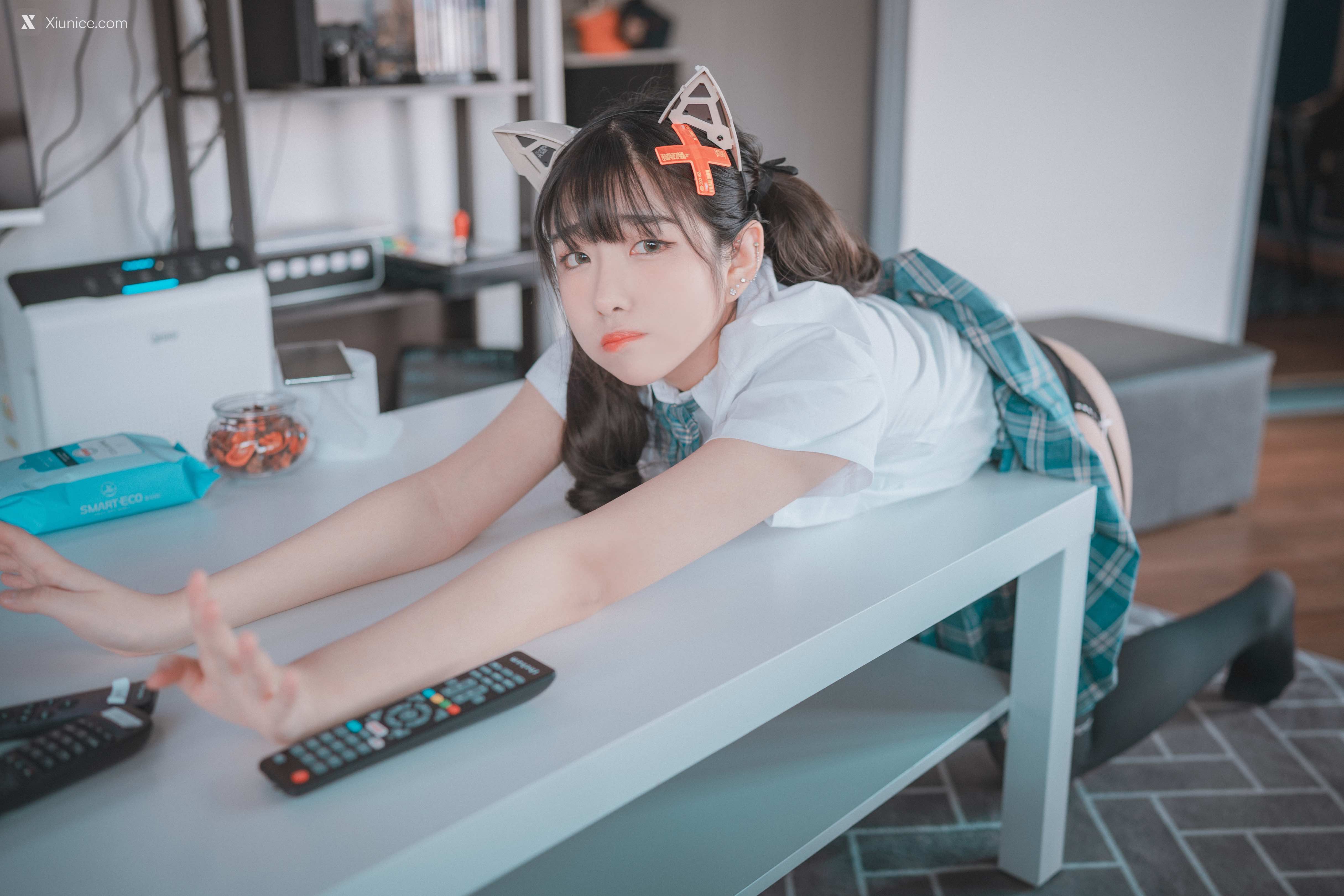 DJAWA Photo – Sonson (손손) – “Plug Me In” 4K