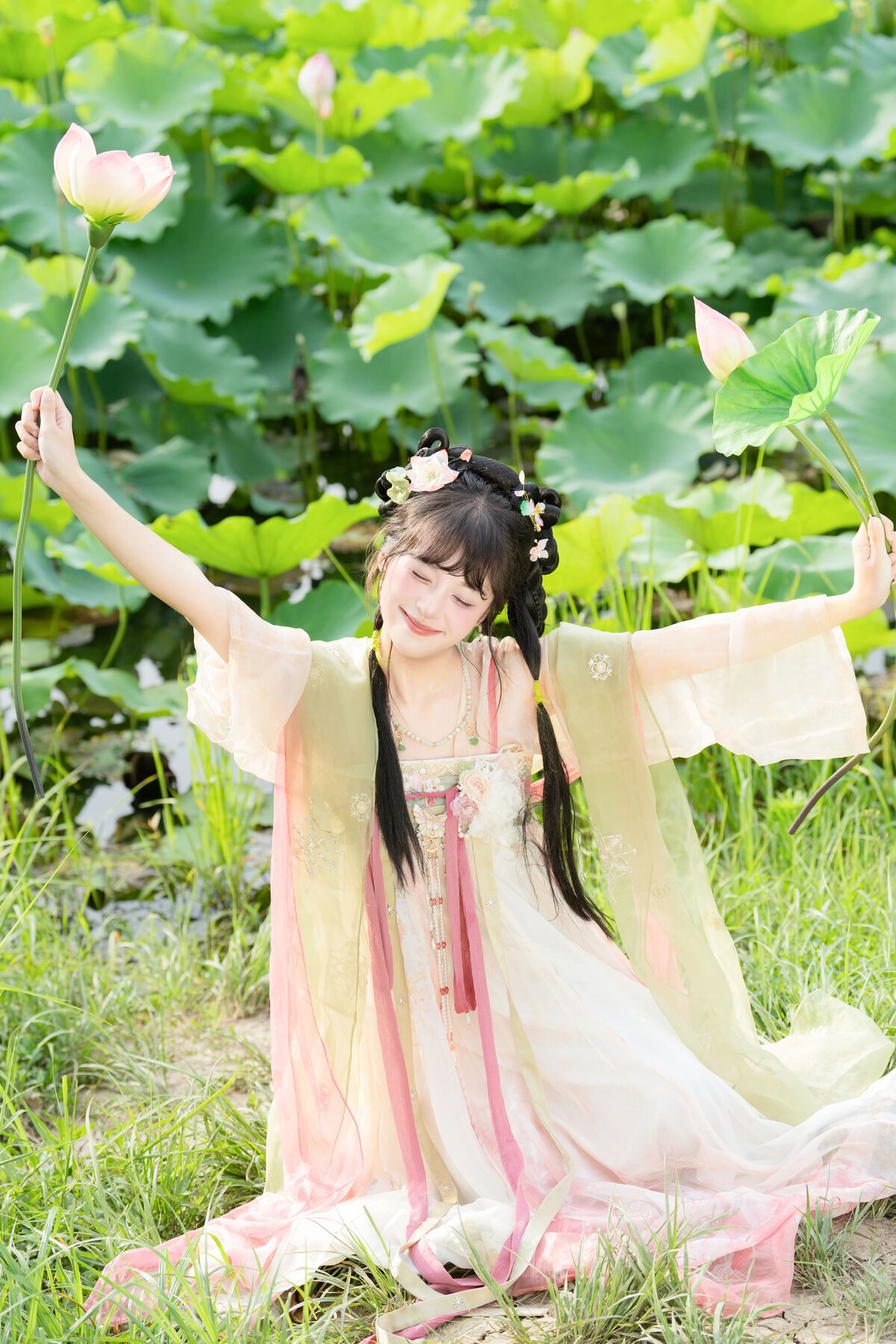 YiTuYu艺图语 Vol.10144 Xia Yu Xiao Nian