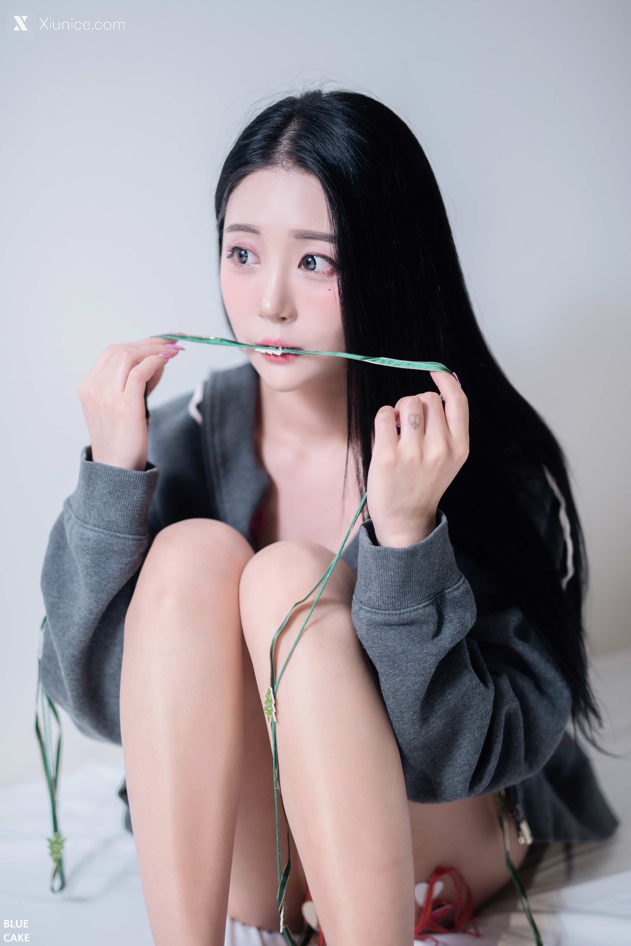 BLUECAKE Bomi (보미) – Christmas with my Bomi & Lover 4K