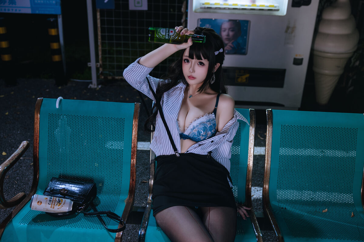 Coser@日奈娇 - 下班的OL Part02