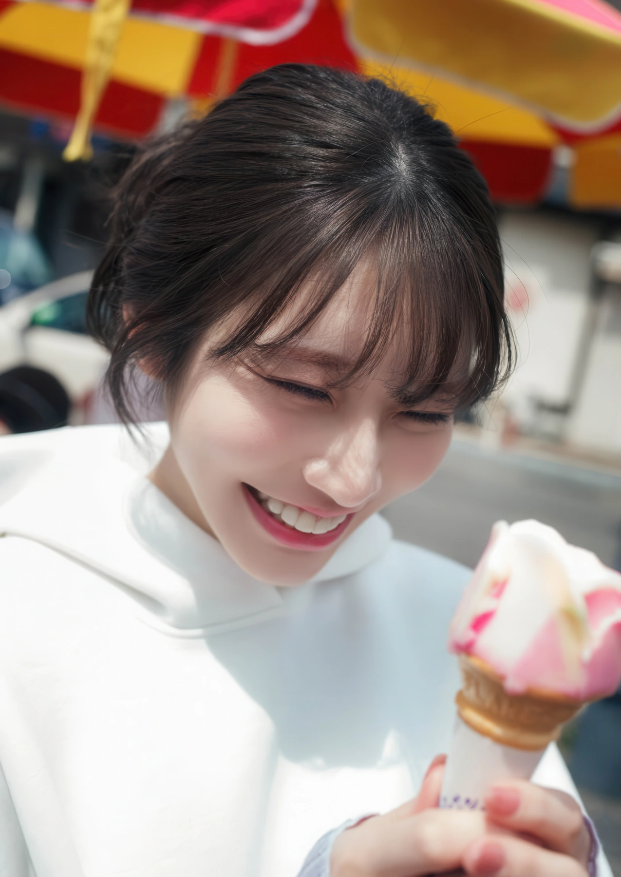 Saika Kawakita 河北彩伽, 写真集 増ページ デジタル特装版 『うたかたの花』