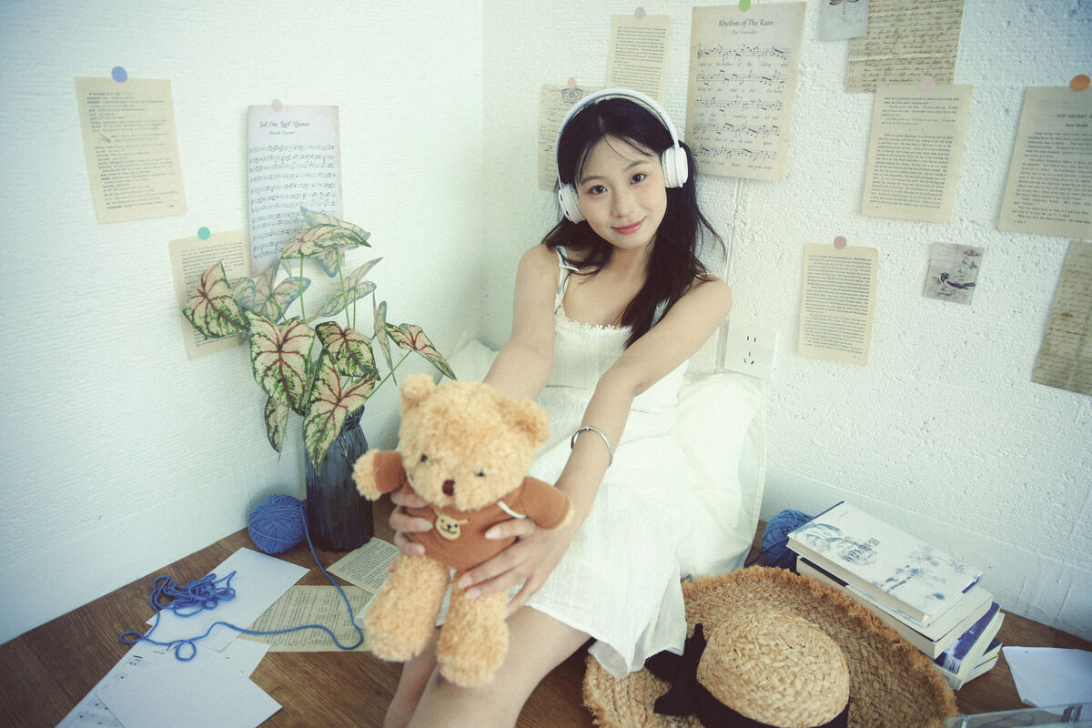 YiTuYu艺图语 Vol.10012 Xiao U