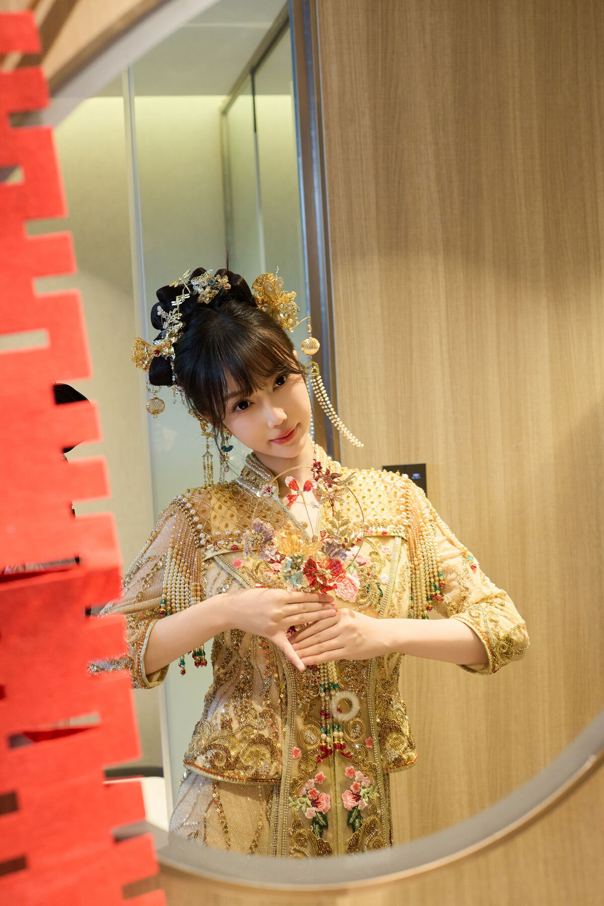 内购无水印 Yue Er Yue Er 玥儿玥er - 秀人网模特 性感秀禾服