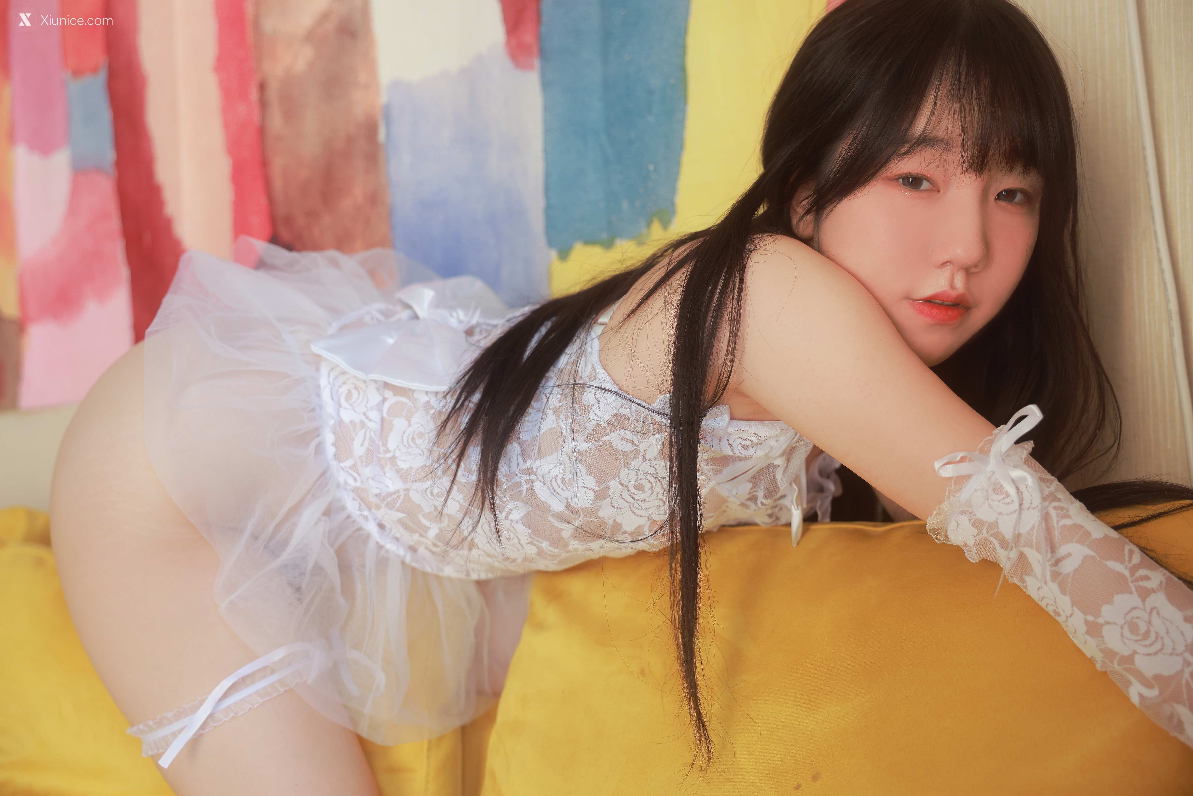 SweetBox Yeri – Packaging Girl 4K