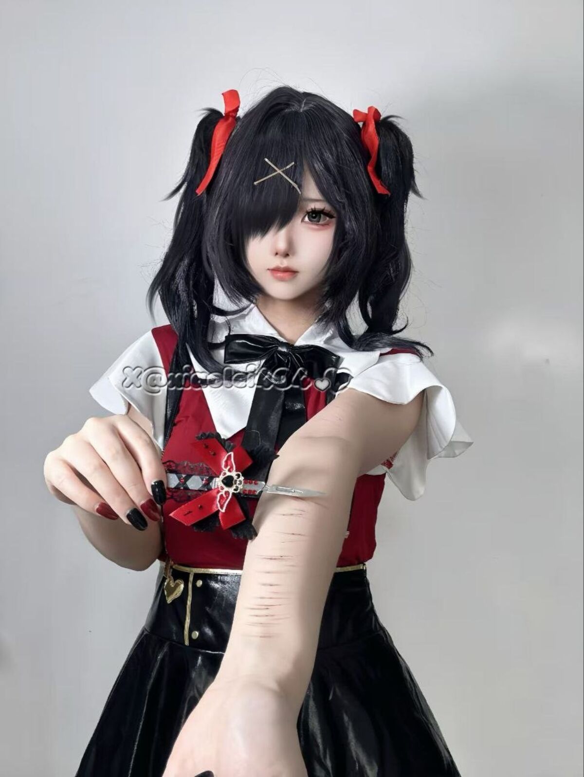 Xi Er Wei 希尔薇 - X颜值Cos 12月 露脸裸舞视图合集 Part01