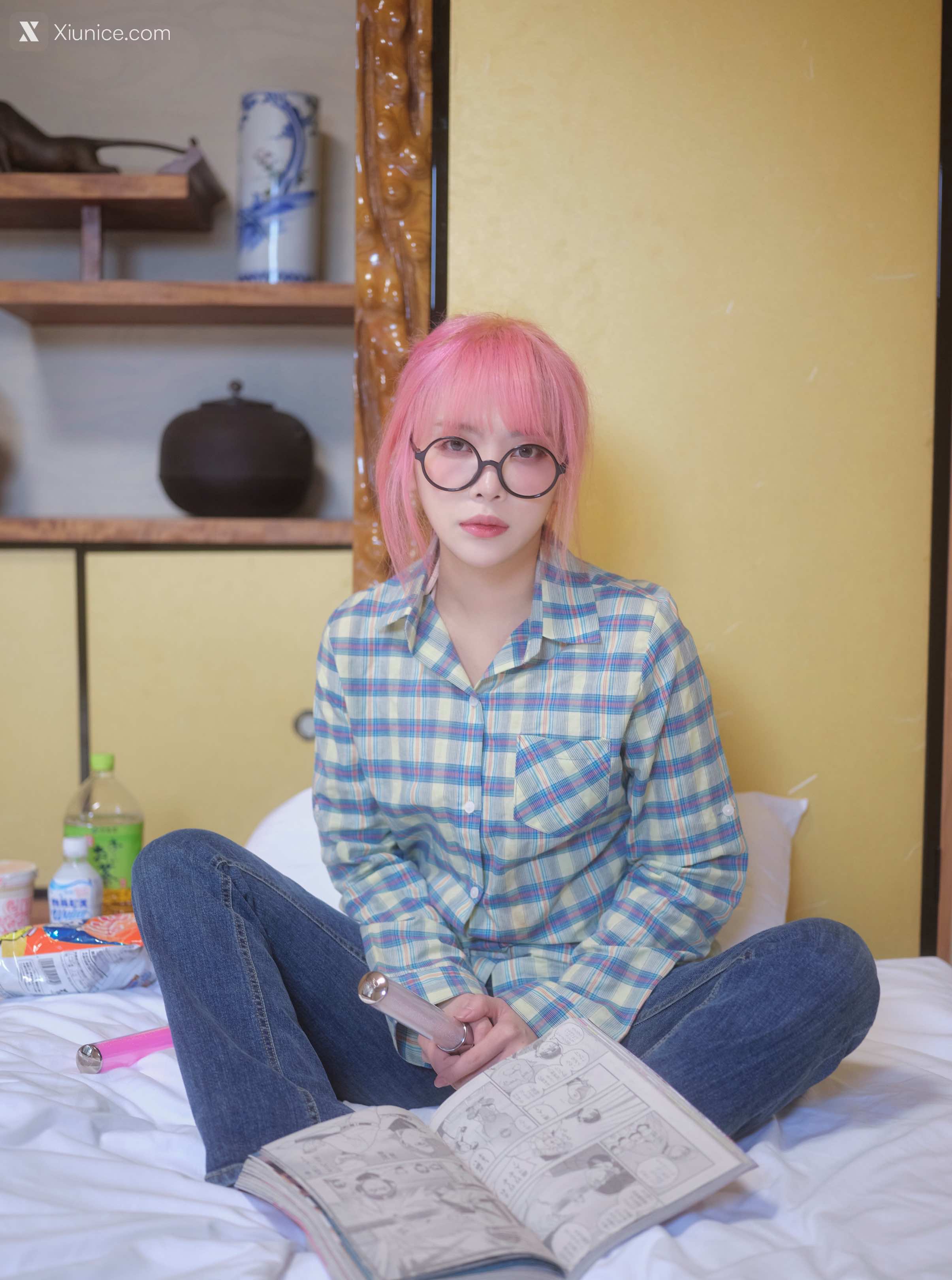 Artgravia Vol.561 Dami (퀸다미) 4K