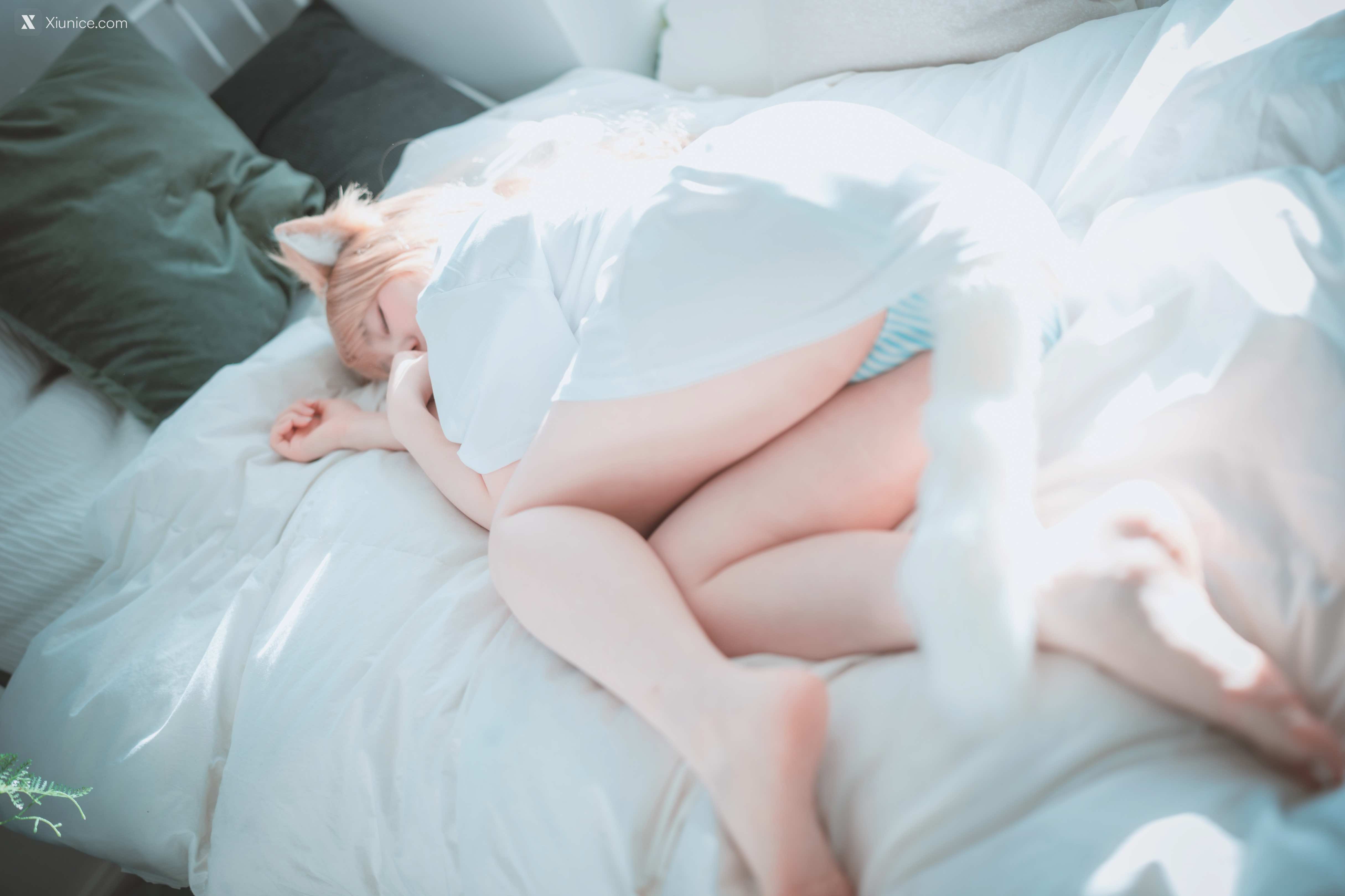 DJAWA Photo – Yeri – My Cat is a Kawaii Girl 4K