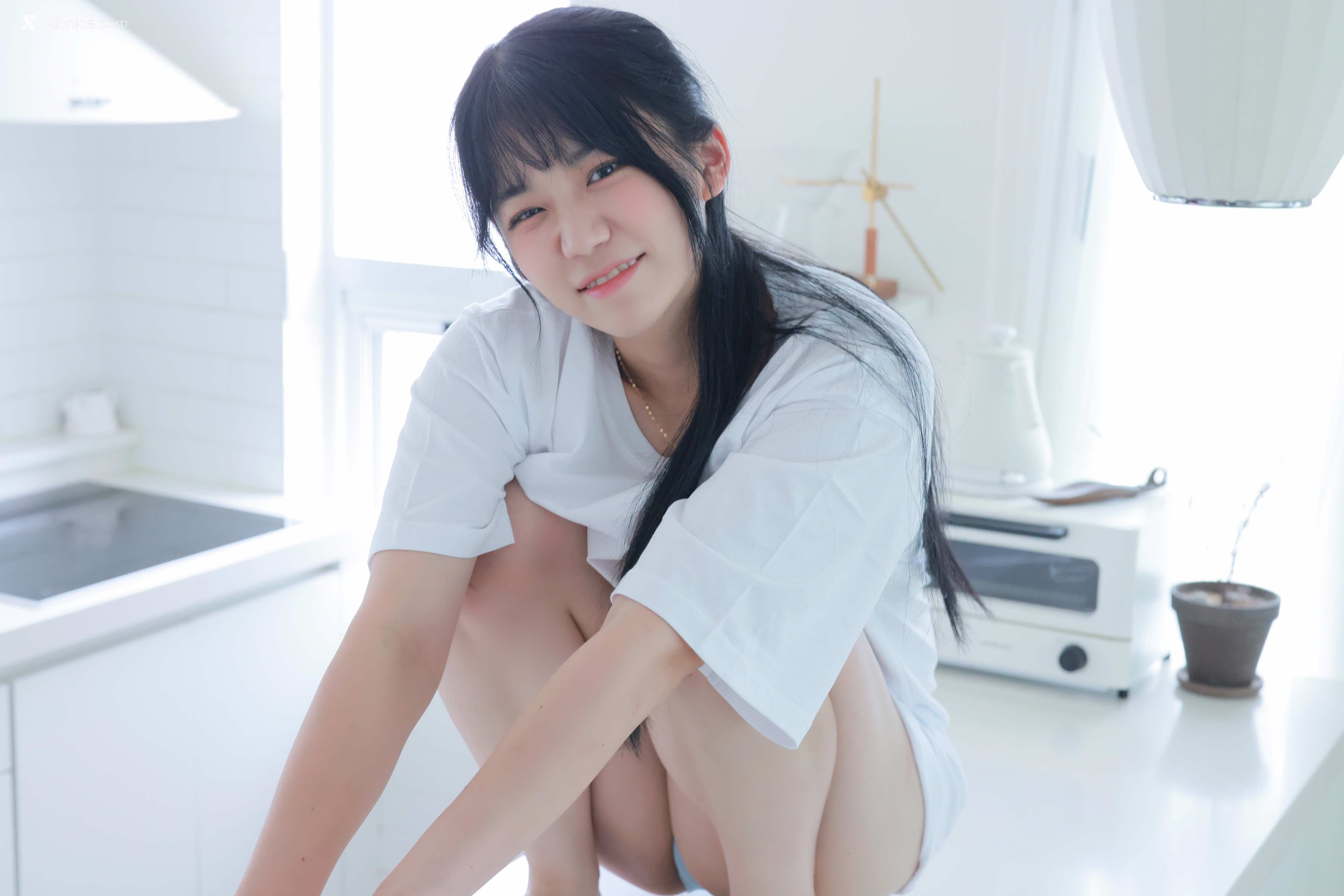 SweetBox Yui (유이) – SWTB Vol.018 CREAM 4K