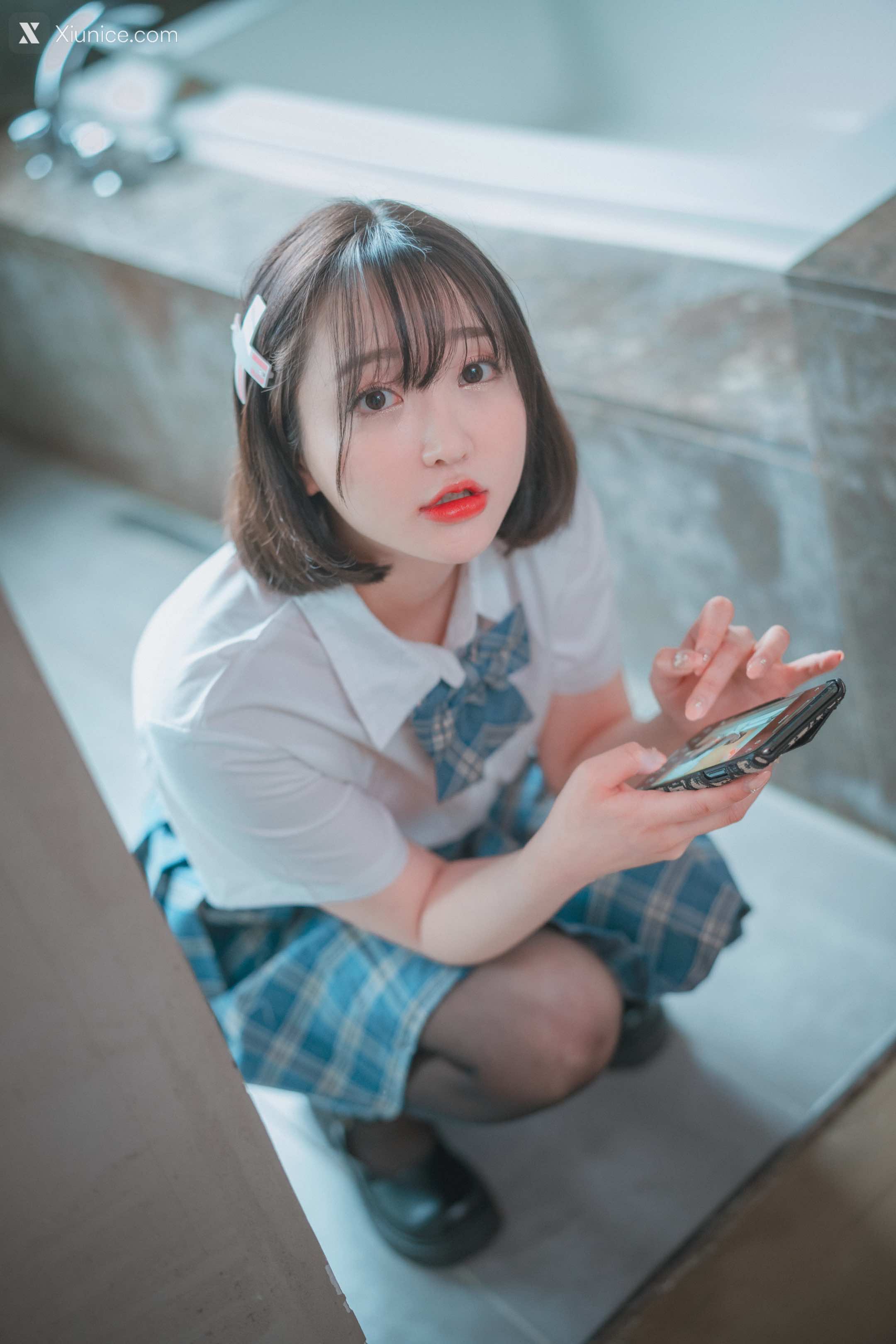 DJAWA Photo – Son Ye-Eun (손예은) – “Swimming Lessons #6” 4K