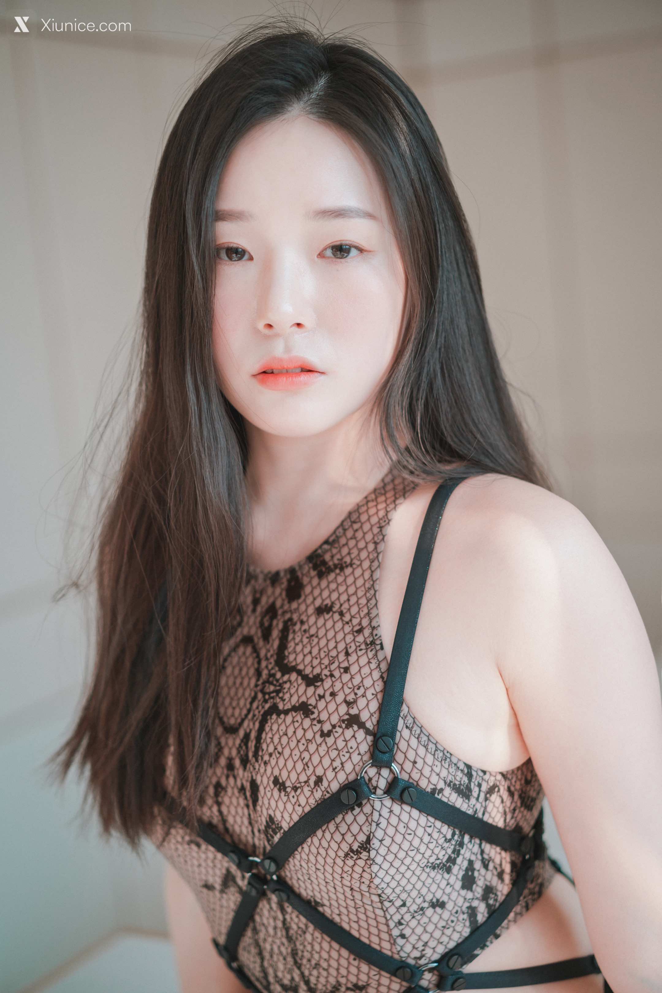 DJAWA Photo – Pia (피아) – Black Cat & Gold Python 4K