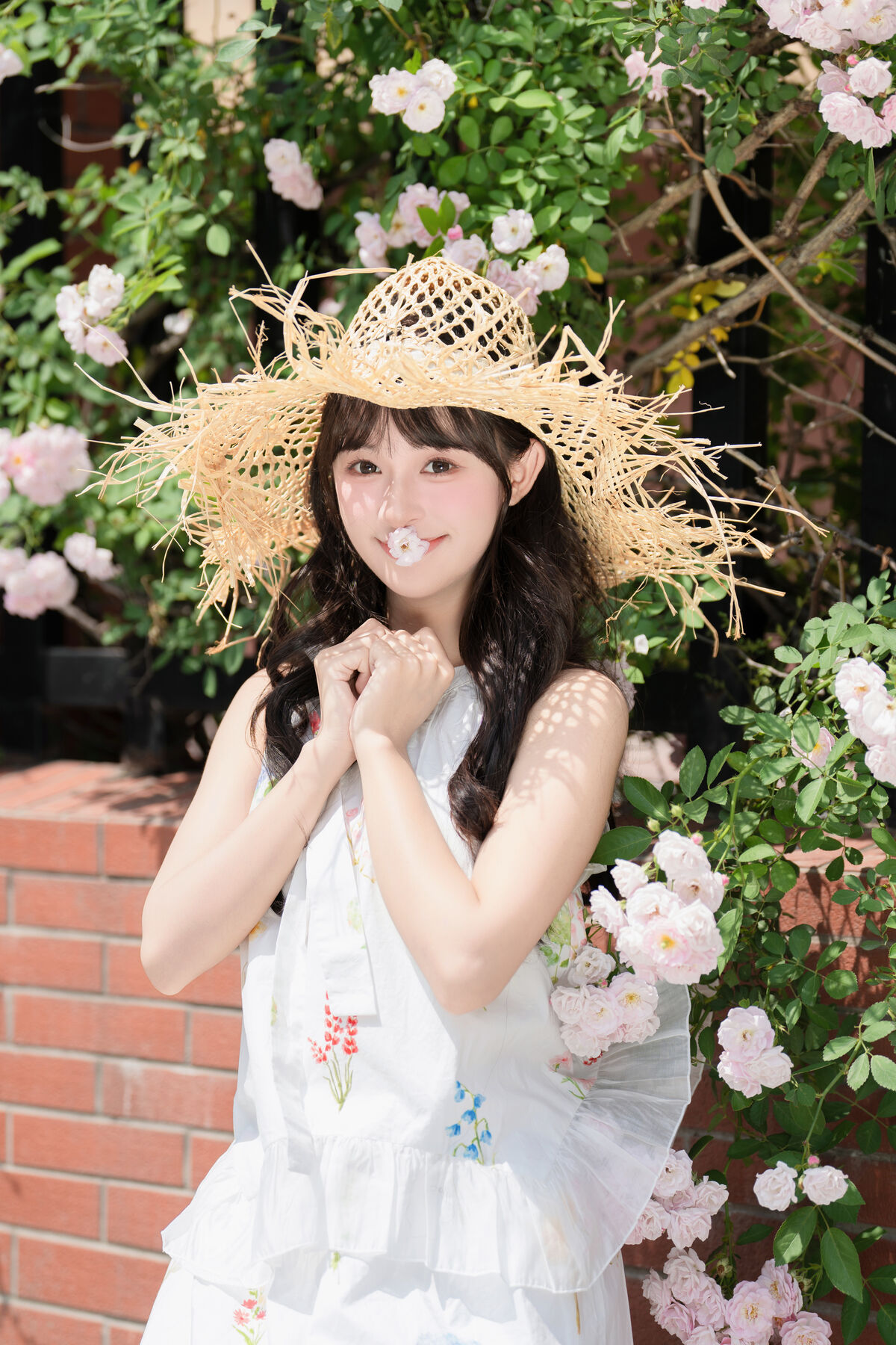 YiTuYu艺图语 Vol.10121 Xia Yu Xiao Nian