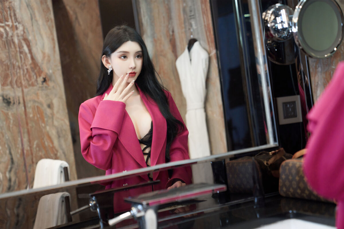 内购无水印 Zhou Yuxi 周于希 - 秀人网模特 蕾丝黑丝直播 Part01