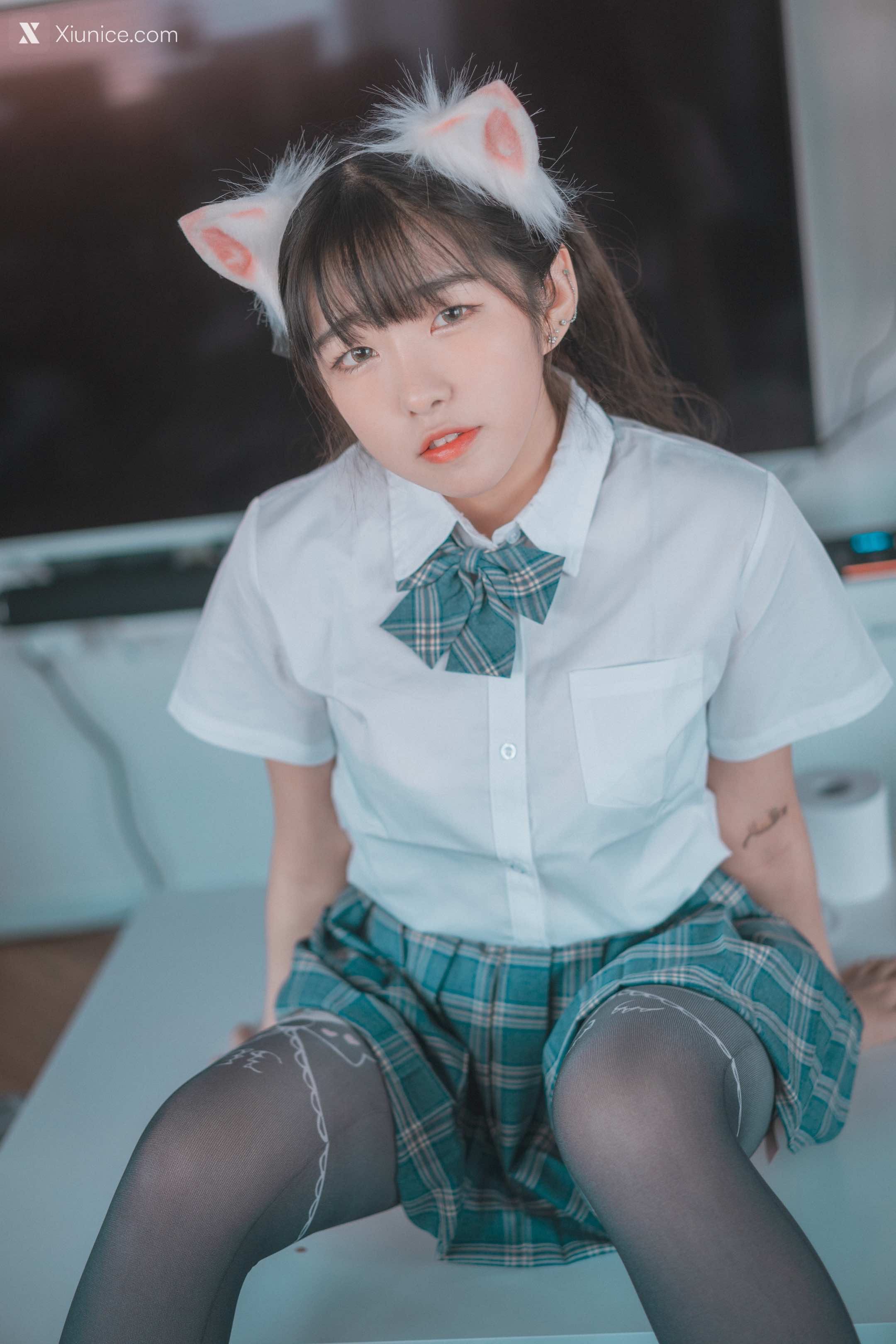 DJAWA Photo – Sonson (손손) – “Plug Me In” 4K