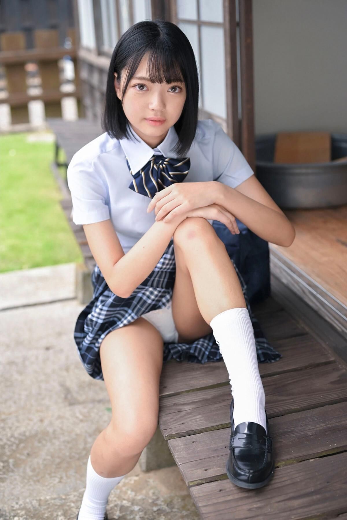 Amu Tsubura 粒楽あむ - Youth. アオハル Vol.3 Part01