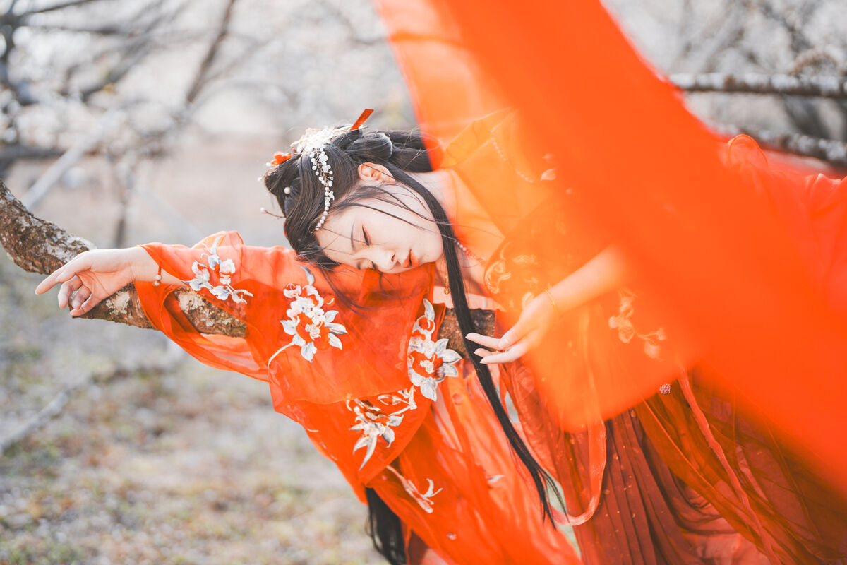 YiTuYu艺图语 Vol.10210 Qian Yue Mei You Yue