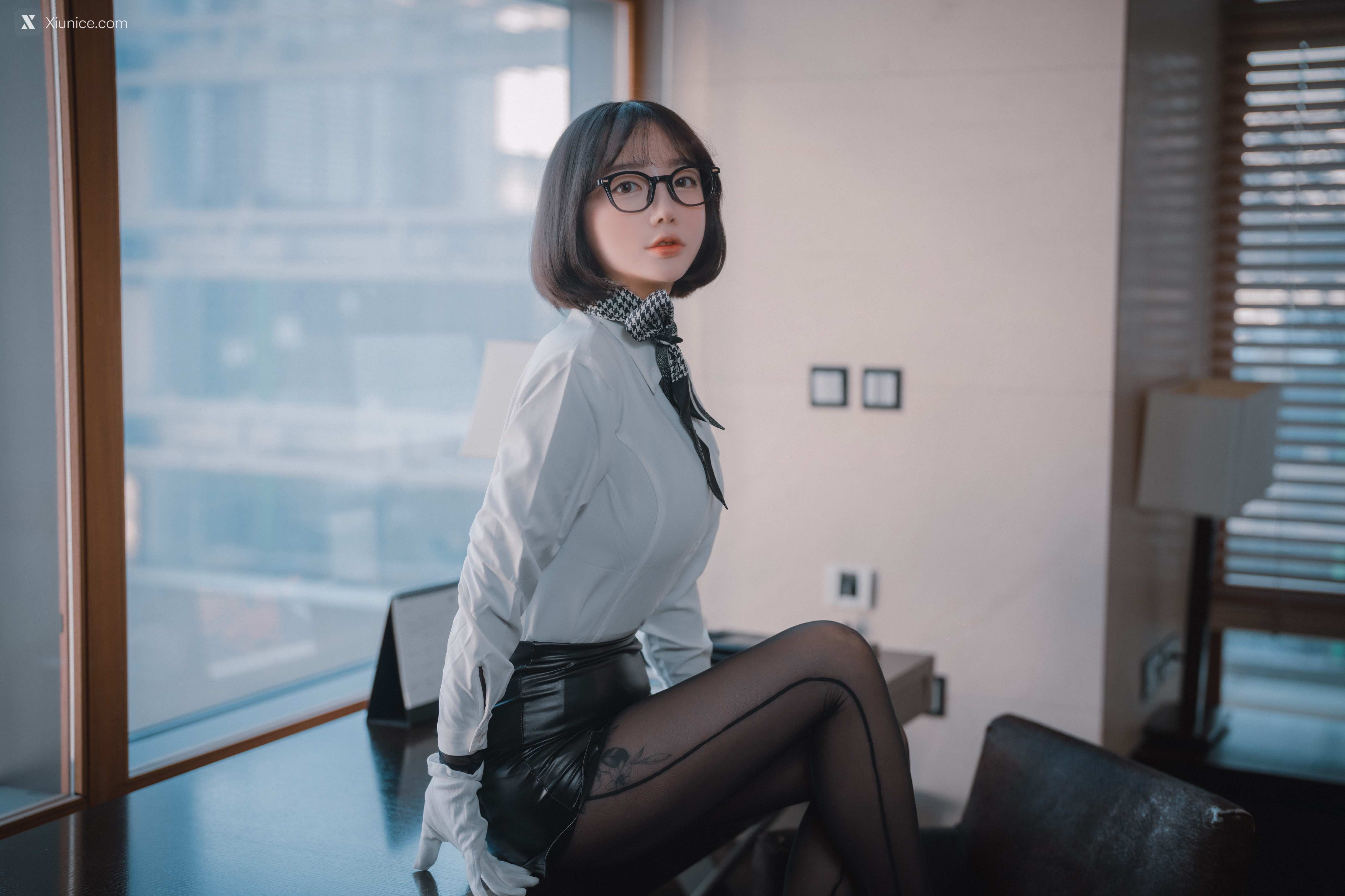 DJAWA Photo – Son Ye-Eun (손예은) – Naughty Supervisor 4K