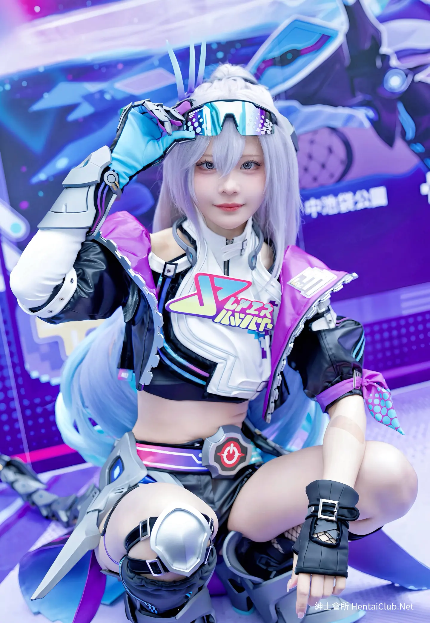 やもはちこ Silver Wolf LV999 2 やもはちこ Silver Wolf LV999