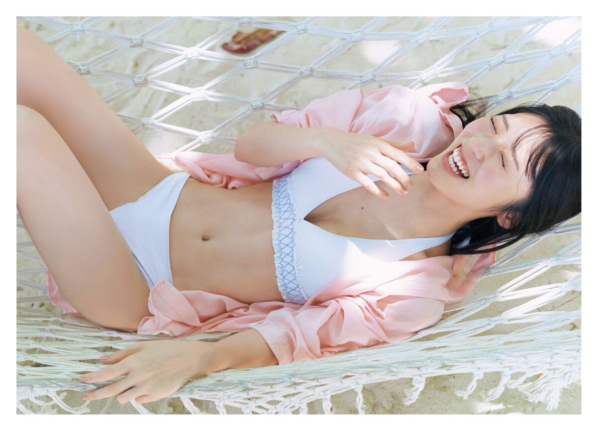 Airi Sato 佐藤綺星 - 1st写真集 天使の反射角度 Part02