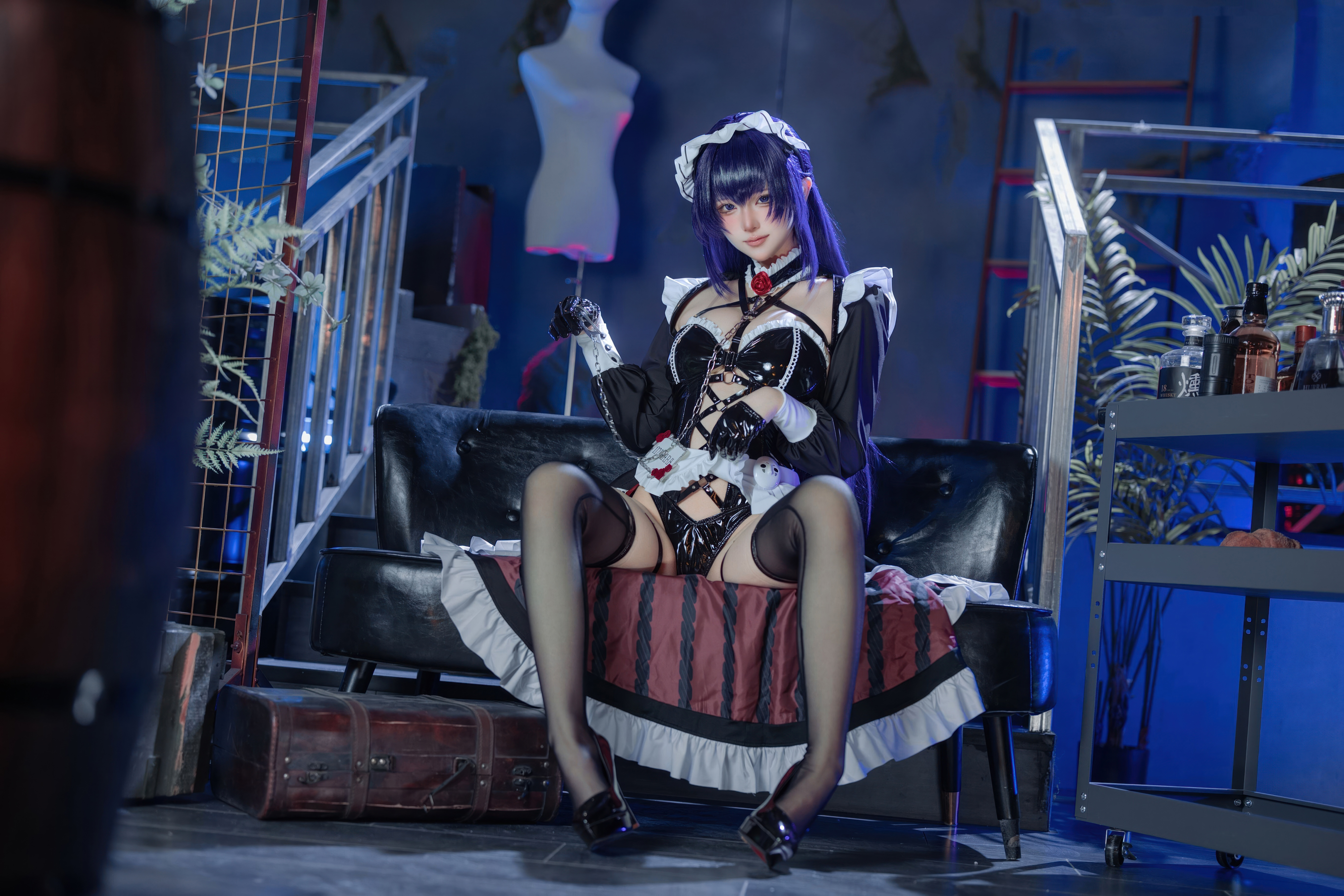 [Cosplay] 屿鱼 Nikke胜利女神 米哈拉·咖啡女仆