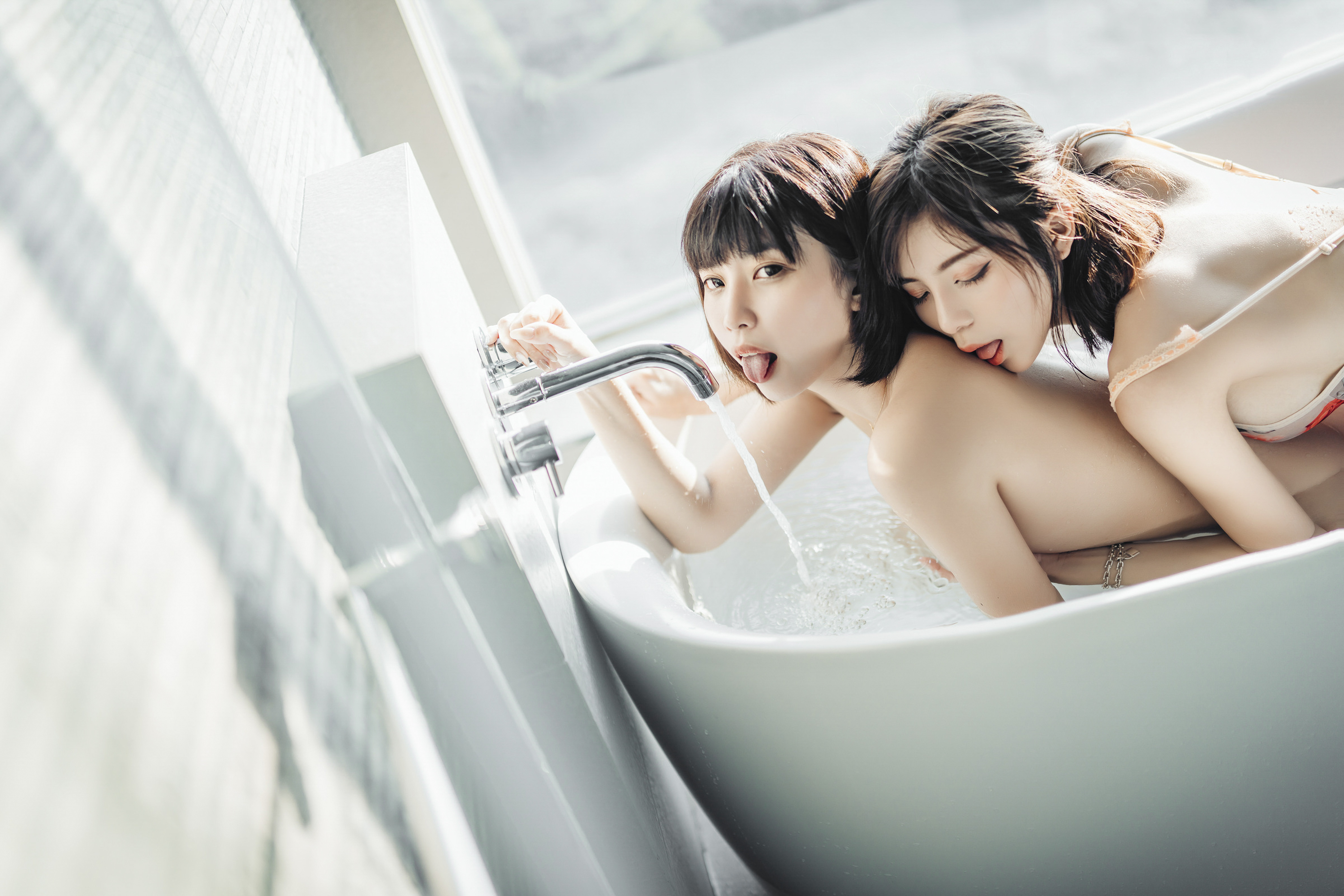 [JVID] 果宝宝 – 双全裸无码-女女情欲初尝试-美少女们的第一次