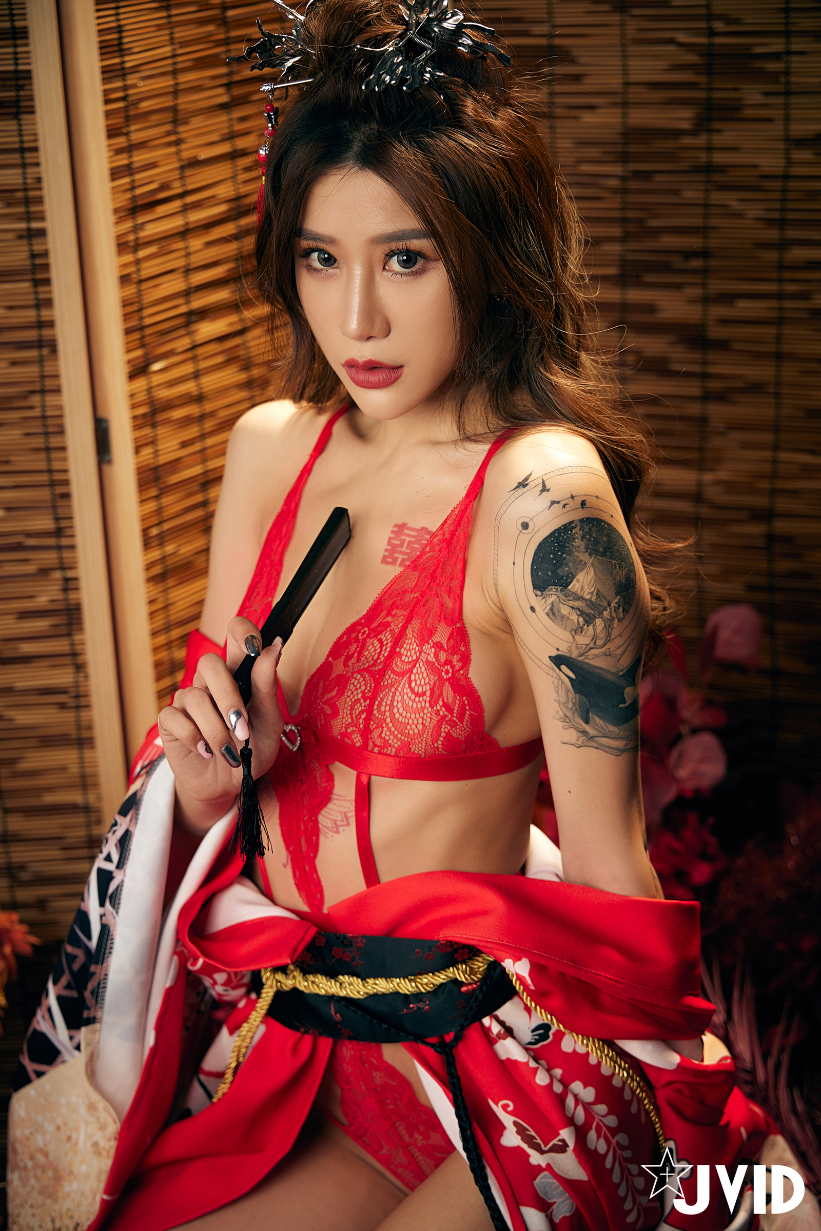 [JVID] Lara 雙囍 – 聖上寵幸首選～傾國傾城囍媚娘 婀娜多姿 酥胸外露
