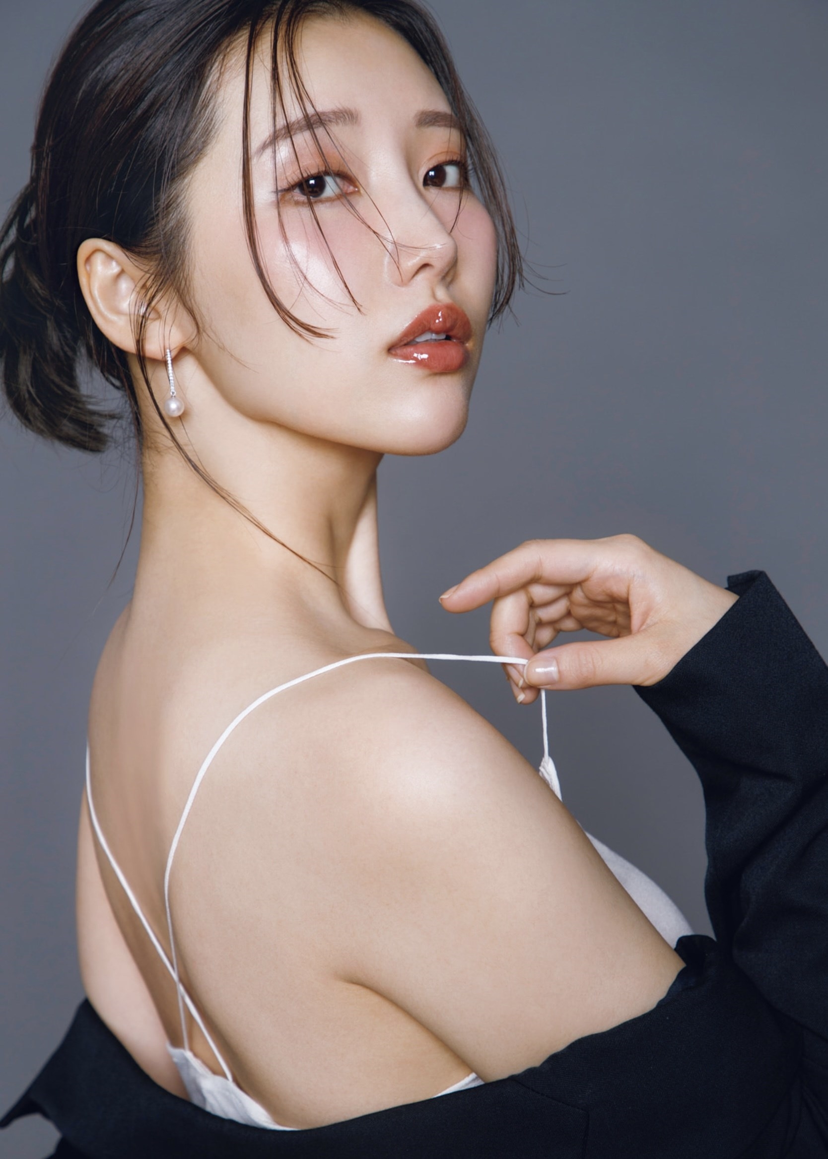 [Photobook] 志崎樺音1st写真集 unplugged