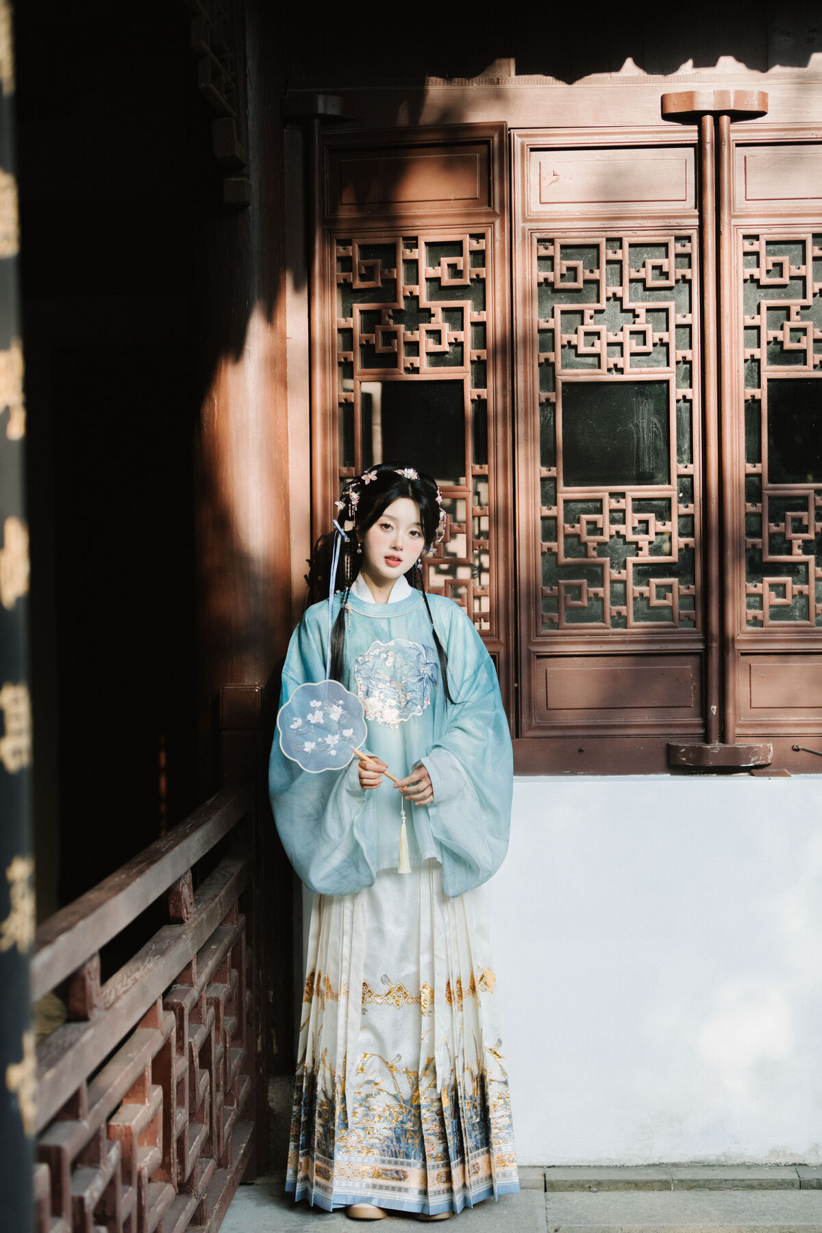 YiTuYu艺图语 Vol.10429 Ao Te You Dian Man
