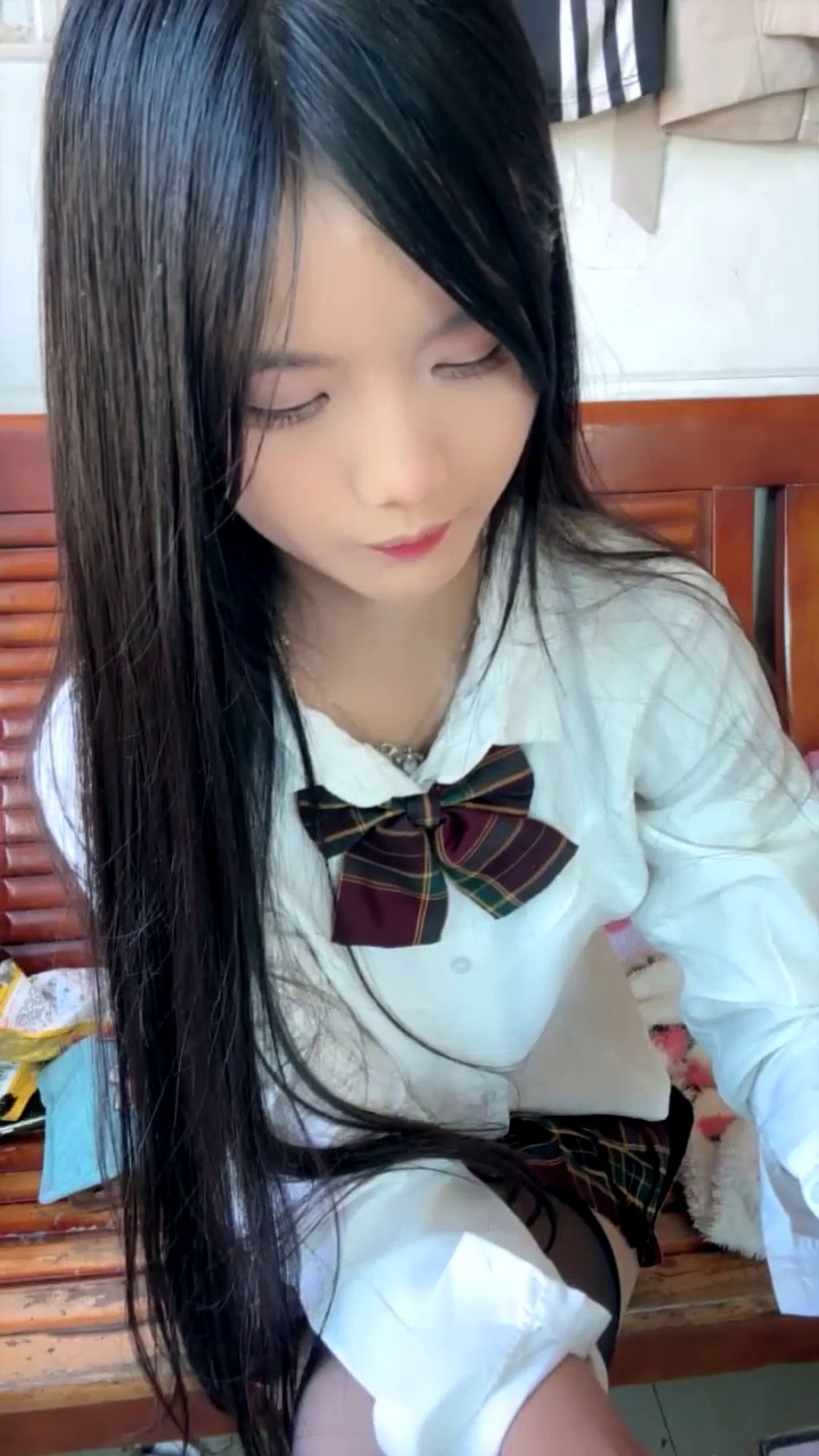 水嫩宝宝: 农村07年美少女 户外跳蛋 勾搭隔壁油腻大叔 3 水嫩宝宝: 农村07年美少女 户外跳蛋 勾搭隔壁油腻大叔