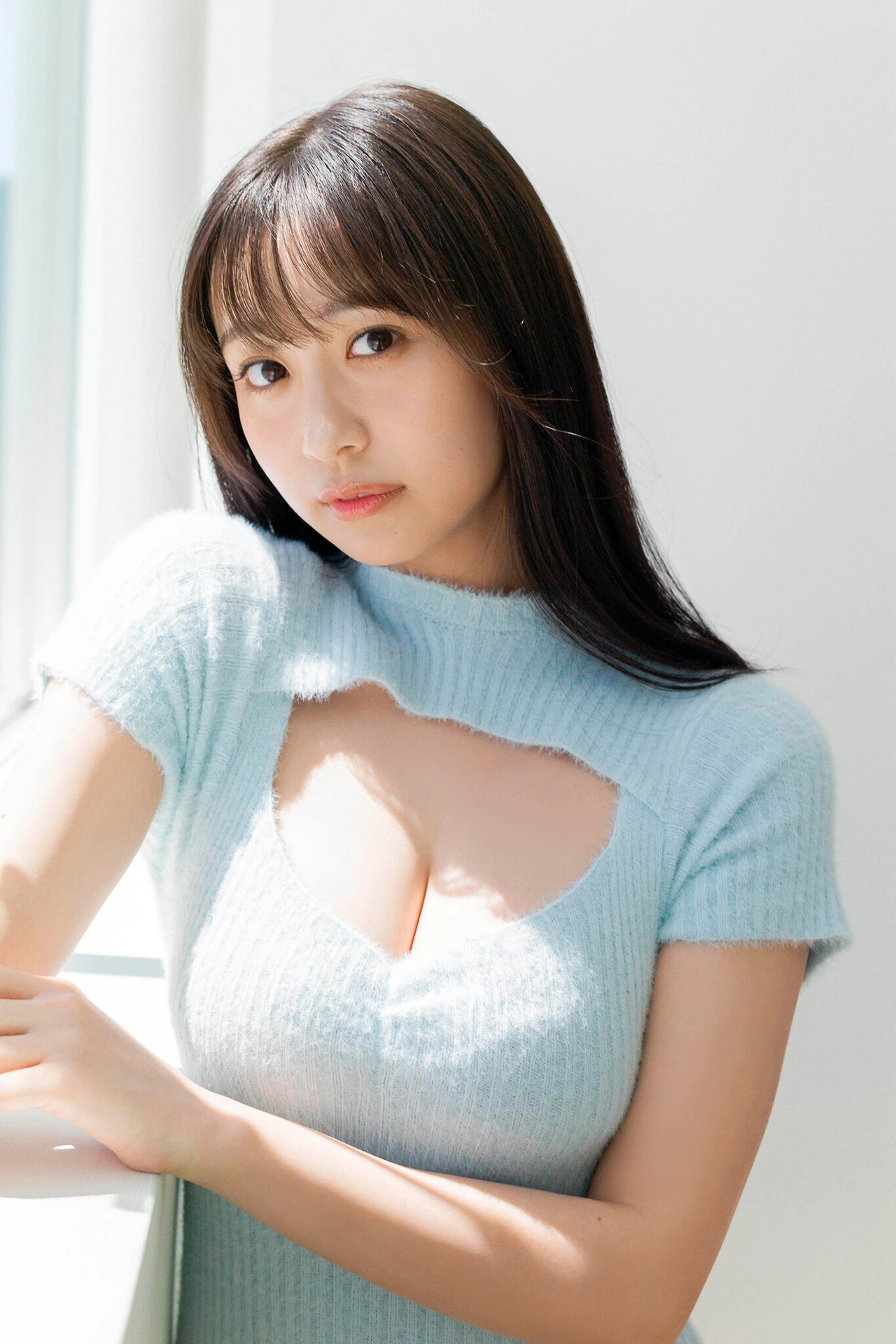 Aoi Mizobata 溝端葵, FRIDAYデジタル写真集 「夏のはじめ」