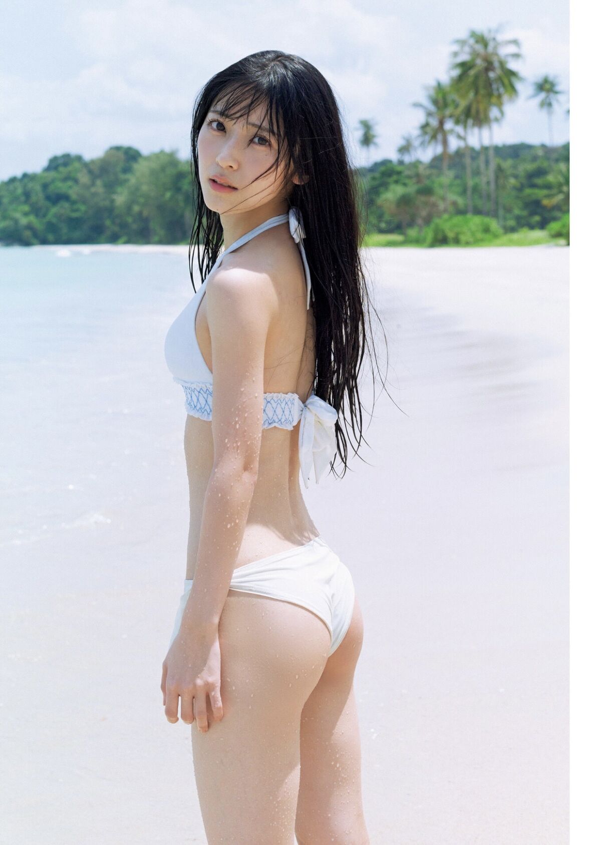 Airi Sato 佐藤綺星 - 1st写真集 天使の反射角度 Part01