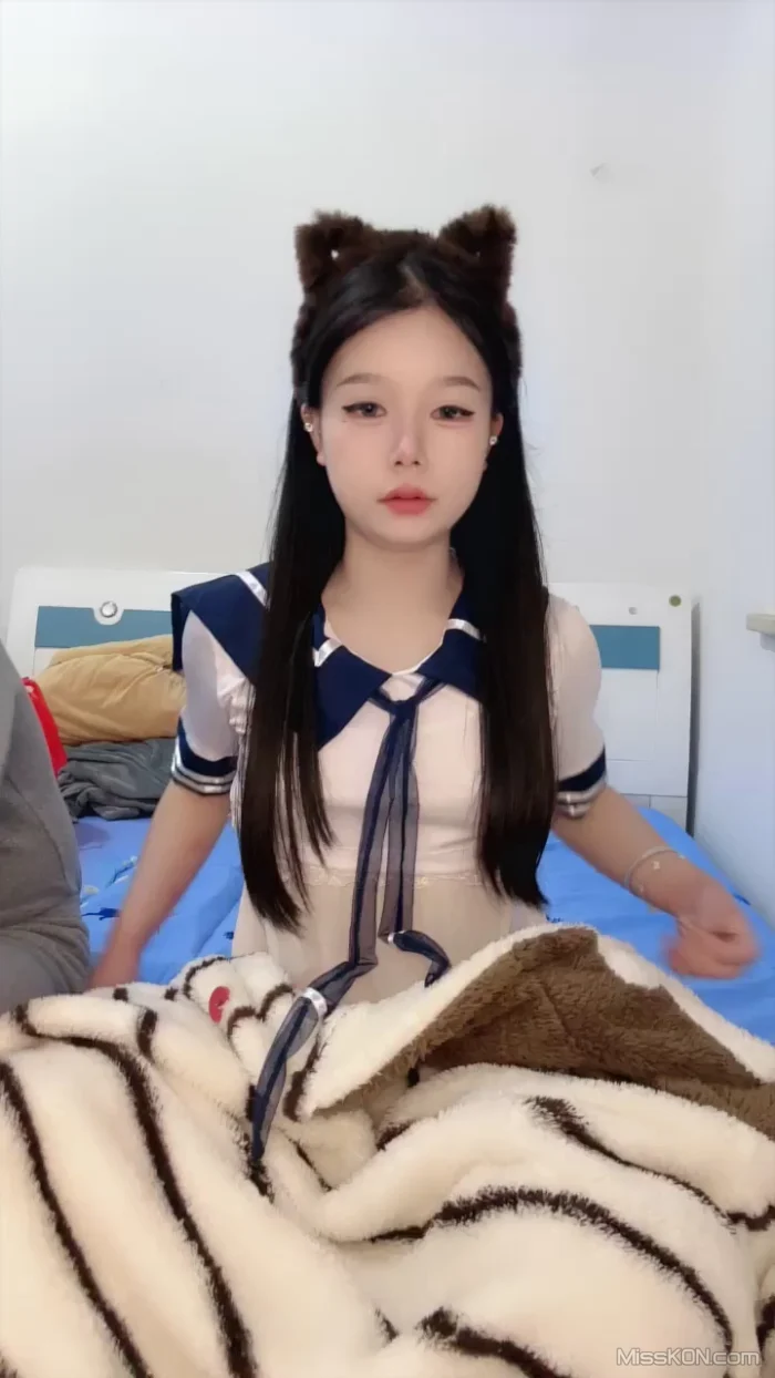 么凹新人猫: 校花级女神 真的好漂亮 无套实战 2 么凹新人猫: 校花级女神 真的好漂亮 无套实战