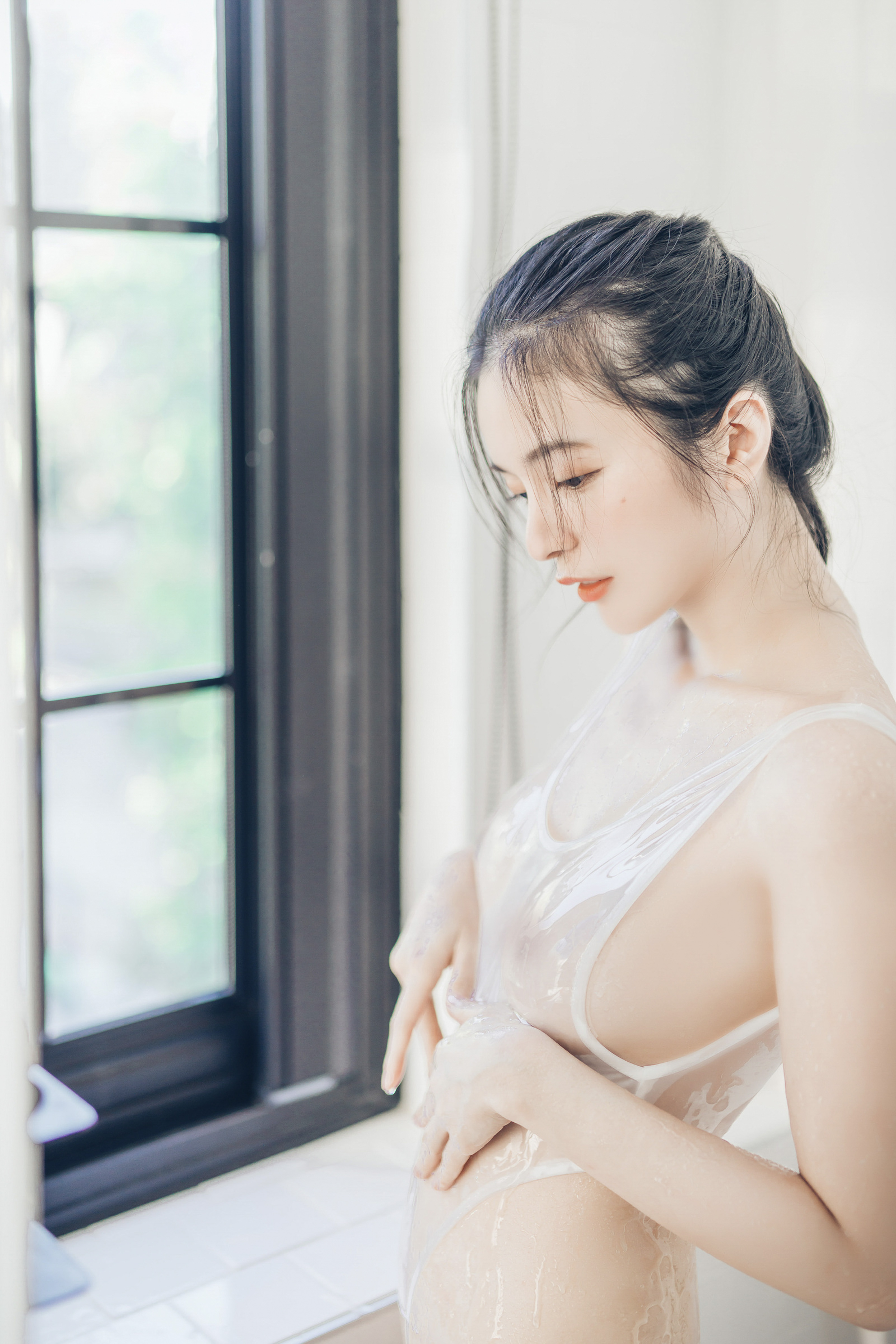 [JVID] 辰辰 – 午后阳光-透视连衣