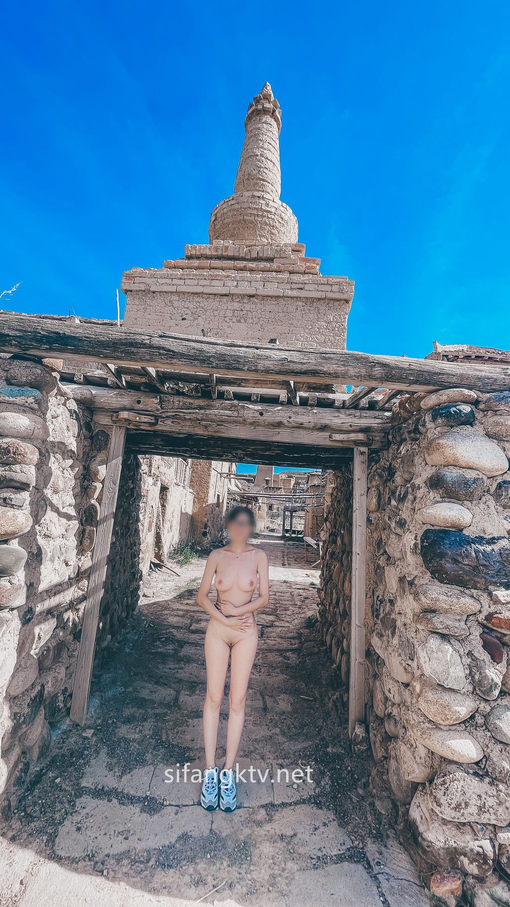 [OtherXXX] 小可爱： 绿帽癖NTR夫妻 旅拍露出