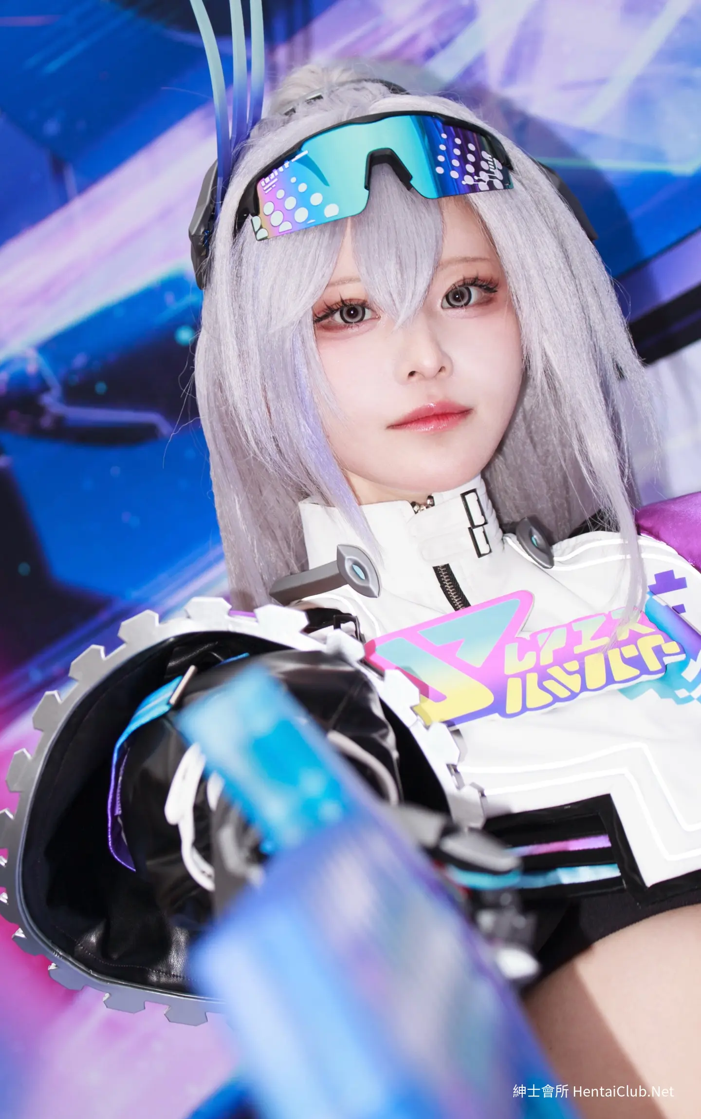 やもはちこ Silver Wolf LV999 18 やもはちこ Silver Wolf LV999