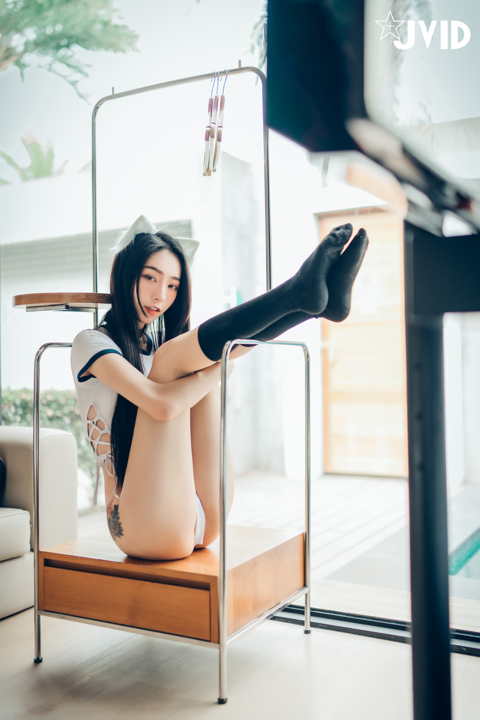 [JVID] 飘飘 – 猫娘女友-全真空死库水女仆-足控-激凸透点