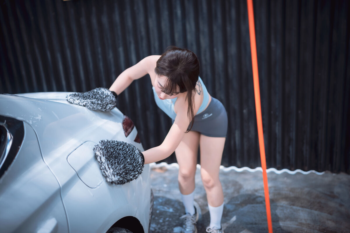DJAWA Son Ye-Eun 손예은 - Wash My Car Part02