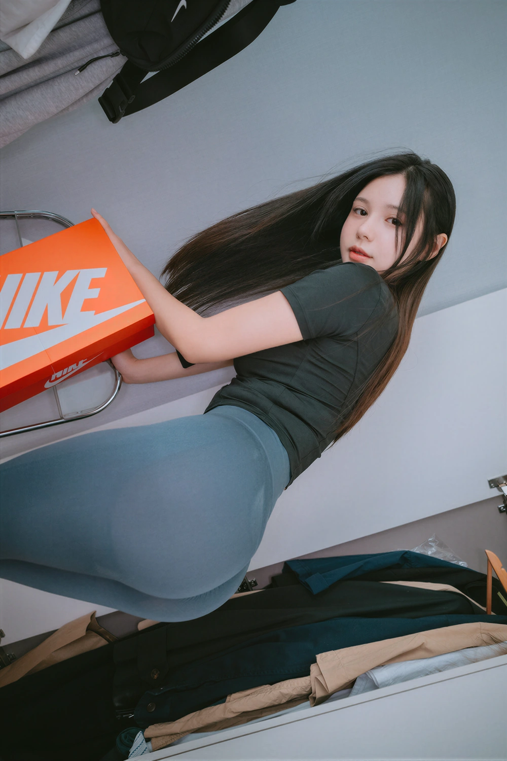 Seoahn 서안 – DJAWA 「What’s Your Size」
