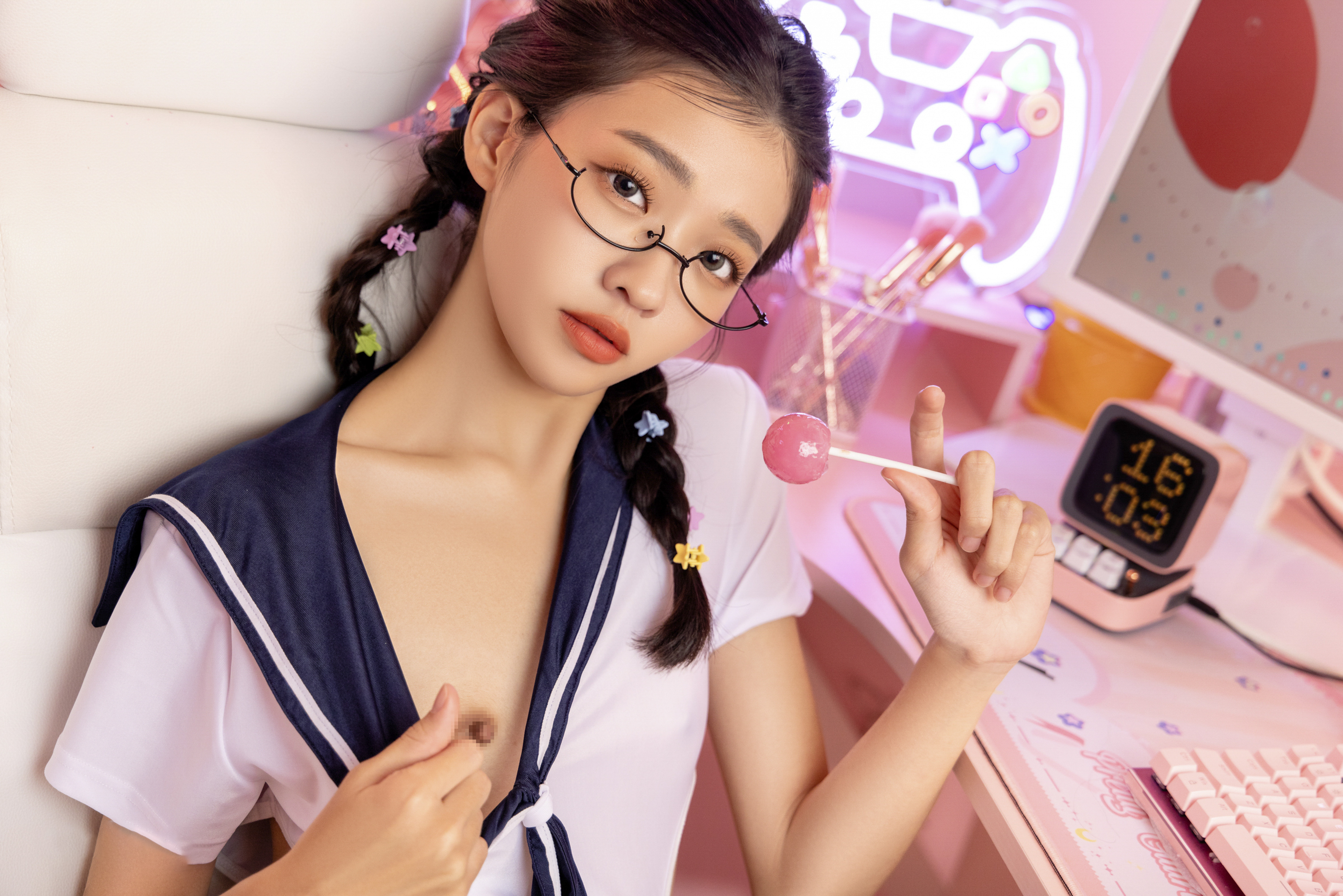 [JVID] 妍妍 Angel – 电竞少女-超可愛微乳美少女-第一次的性感開發