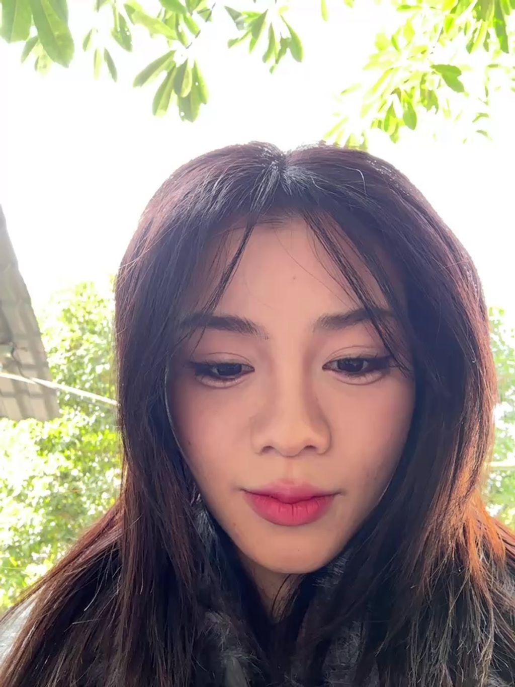 AsiaGoodLuck： 户外达人丝袜 公园 室内公共场所露出 长裙下塞跳蛋 #01