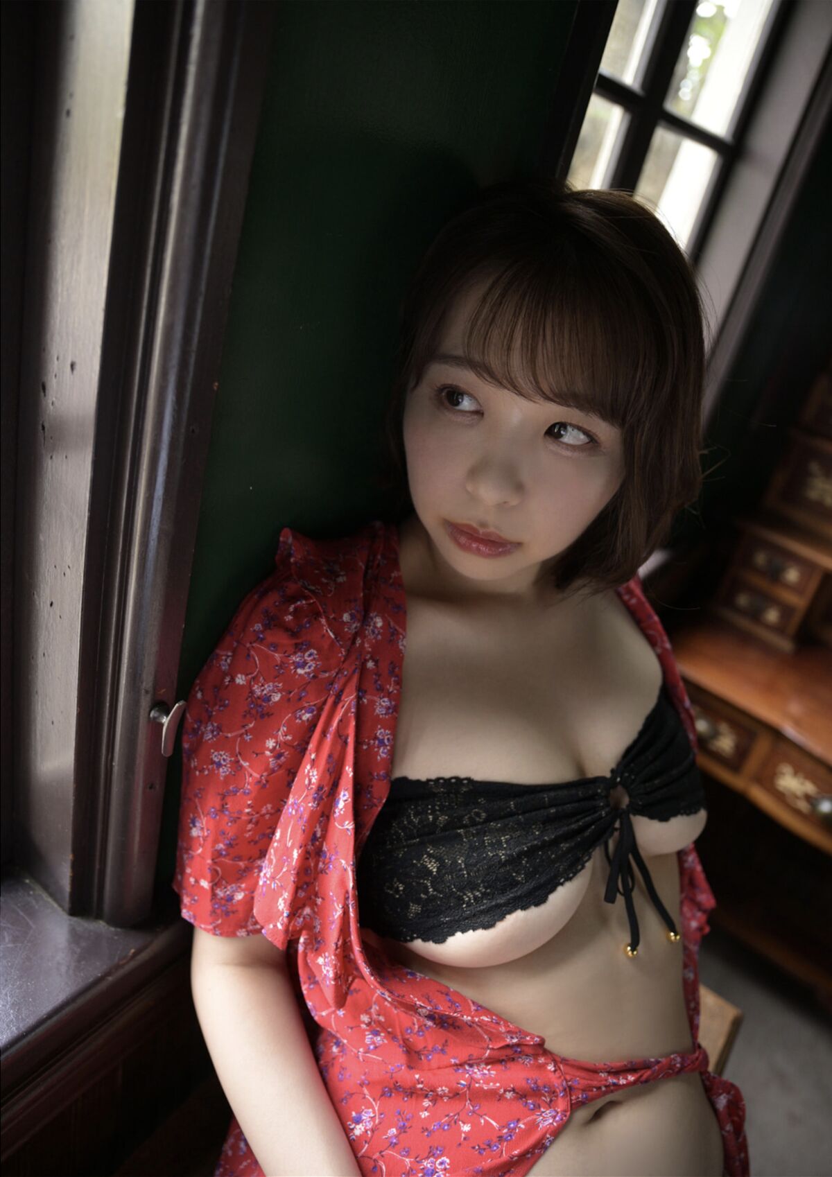 Riho Shishido 宍戸里帆 - 週刊現代デジタル写真集 PN パフィーニップル