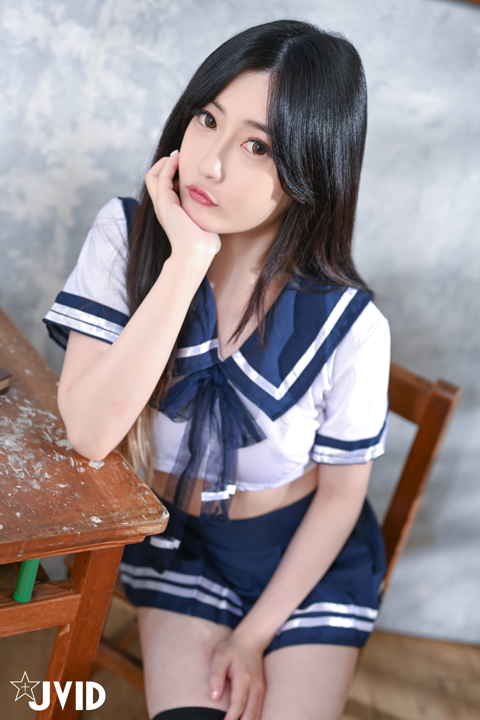 [JVID] 璃奈酱 – 学妹全裸课堂