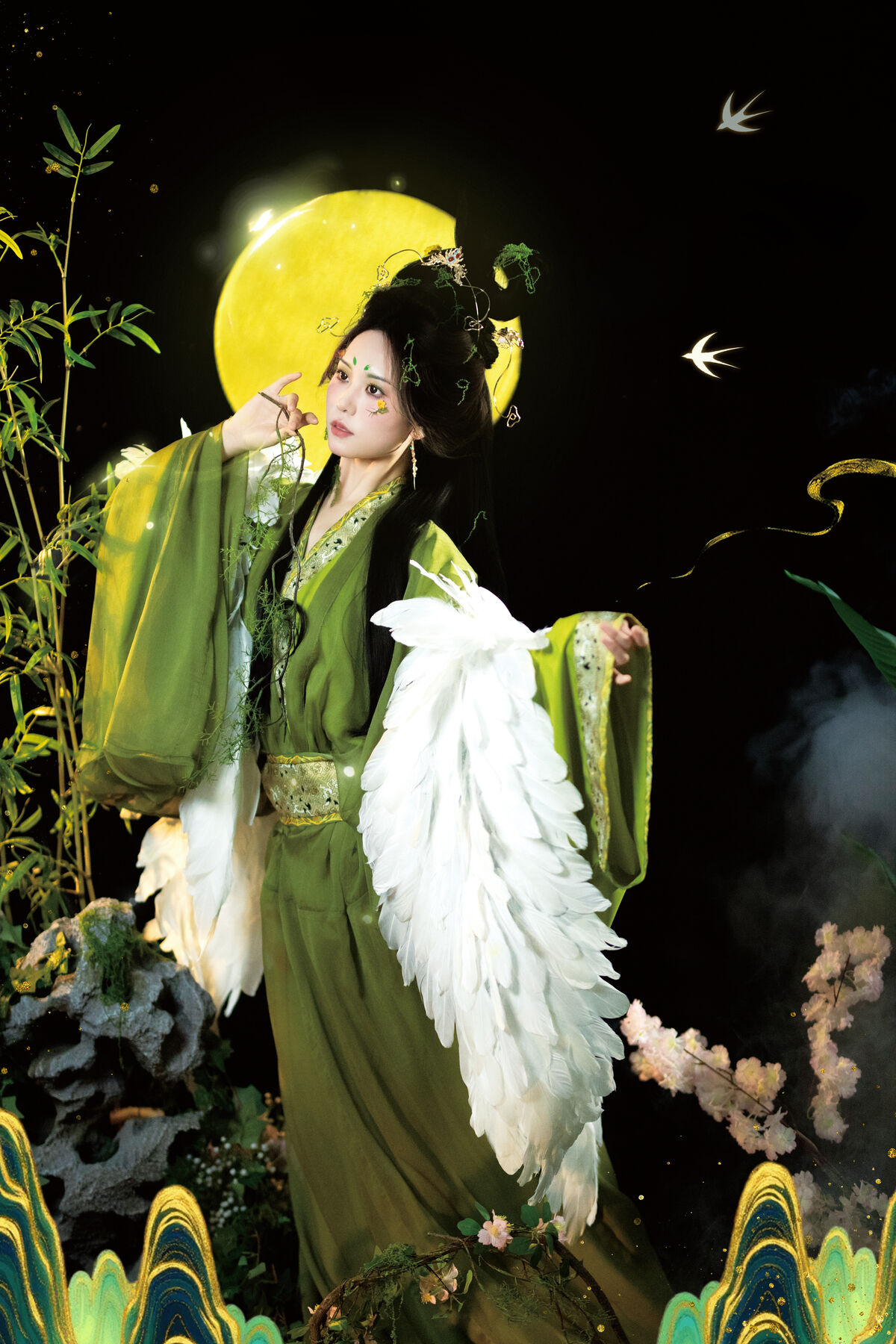YiTuYu艺图语 Vol.10298 Fei Teng De Mi Zhou