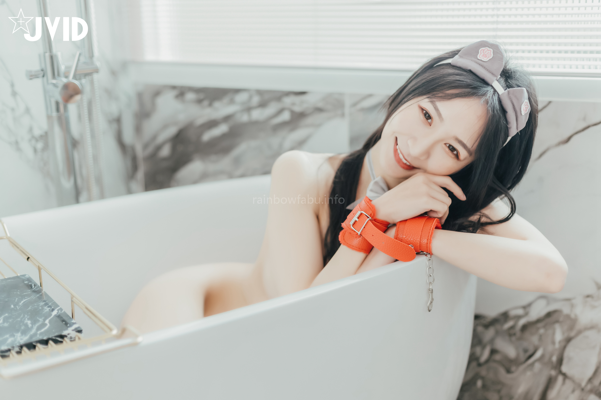 [JVID] Sunny小采緹 – 『開腿綑綁』過節寂寞難耐自己玩起來的Sunny小僕娘