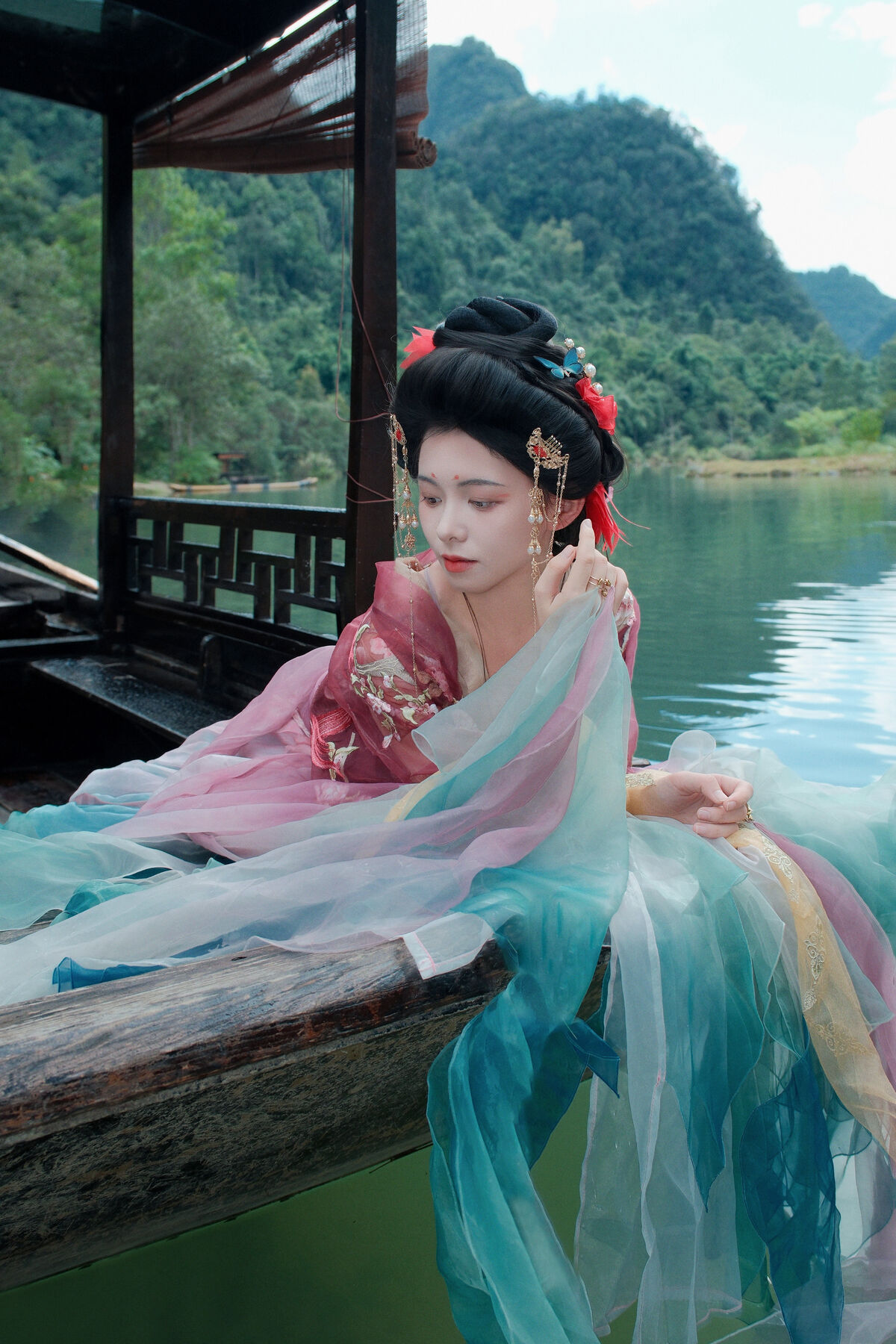 YiTuYu艺图语 Vol.10541 Yi Xin
