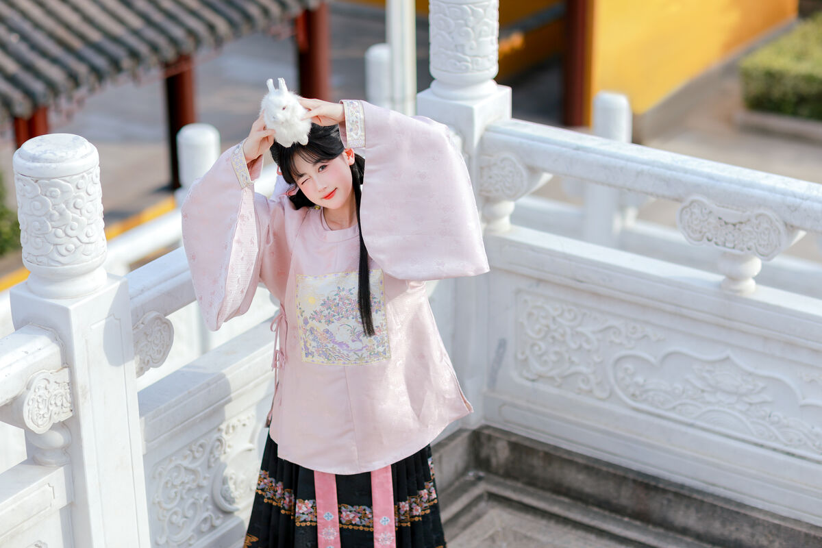 YiTuYu艺图语 Vol.10597 Xiao E Jiang Jiang Jiang 8 YiTuYu艺图语 Vol.10597 Xiao E Jiang Jiang Jiang