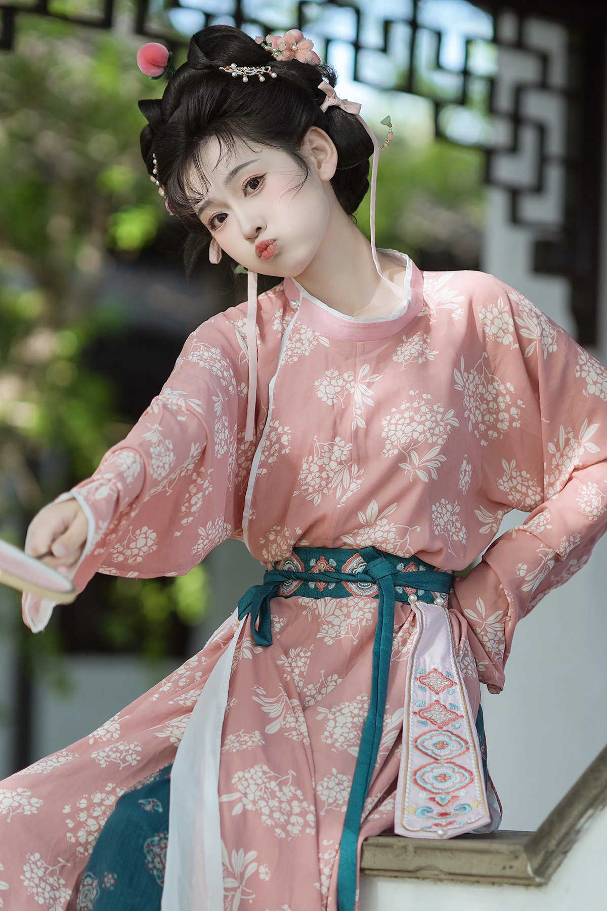 YiTuYu艺图语 Vol.10251 Tian Xin Ya Ya